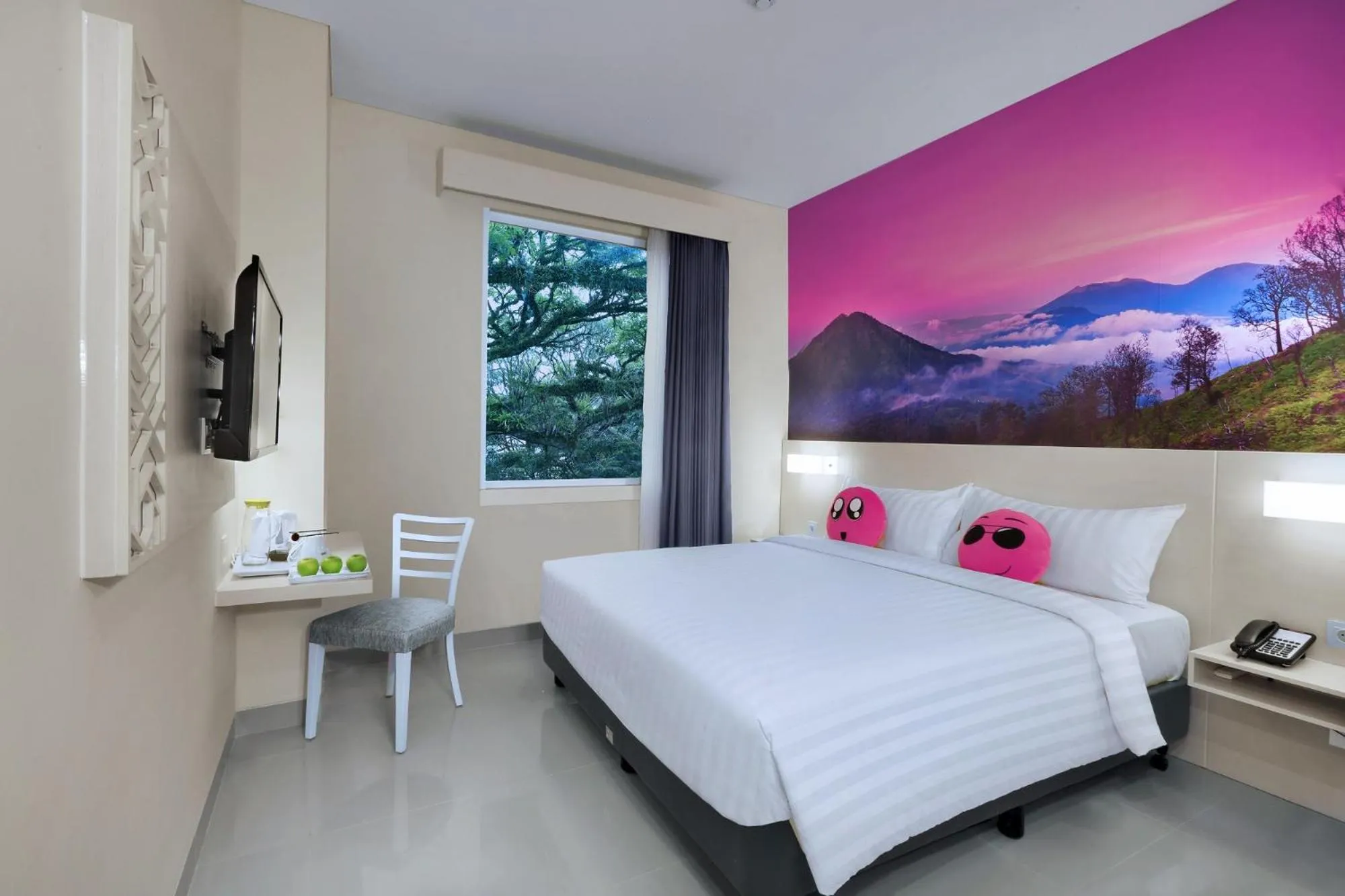 Bed in favehotel Malang
