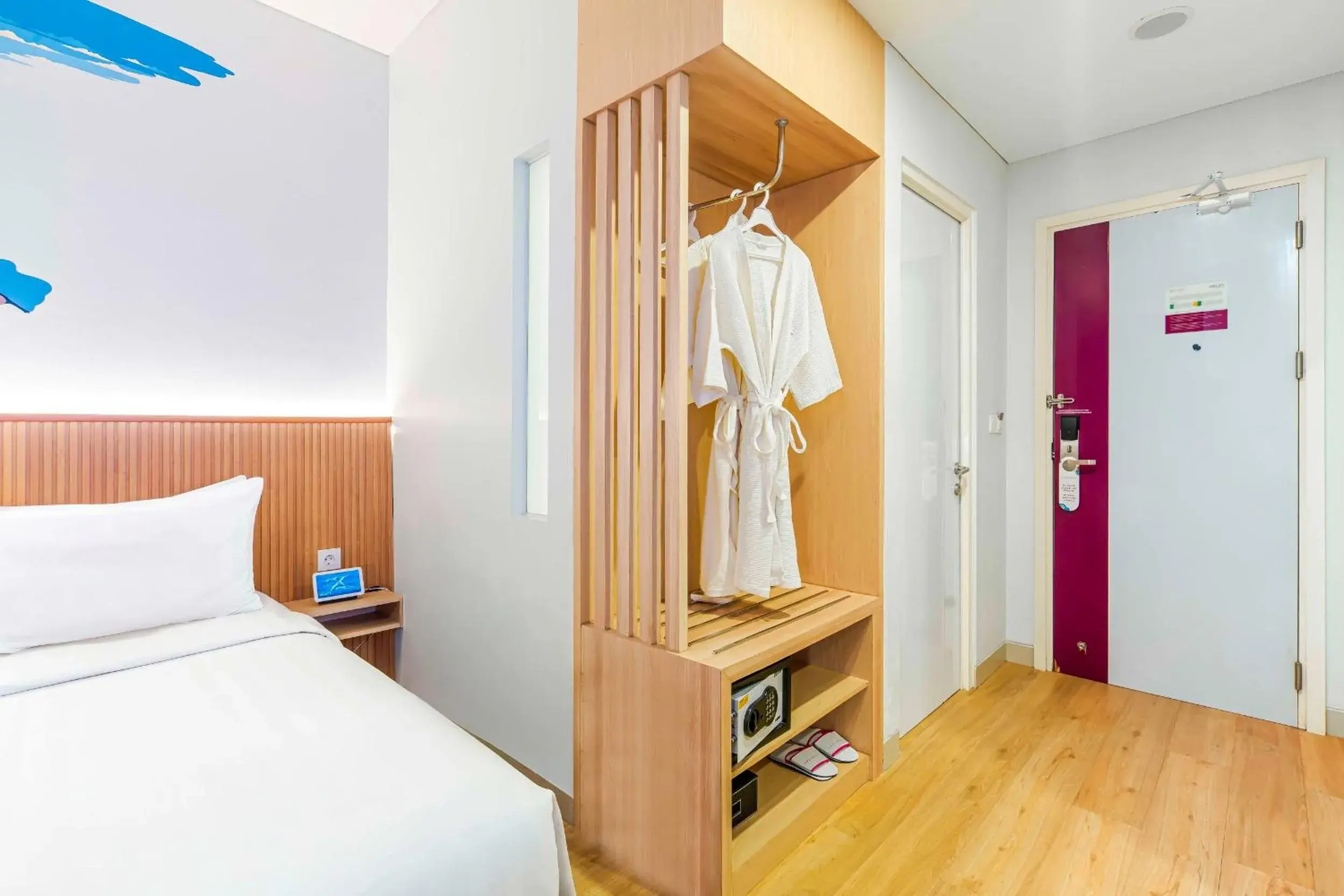 Deluxe Premier in favehotel Malang Deluxe Premier in favehotel Malang