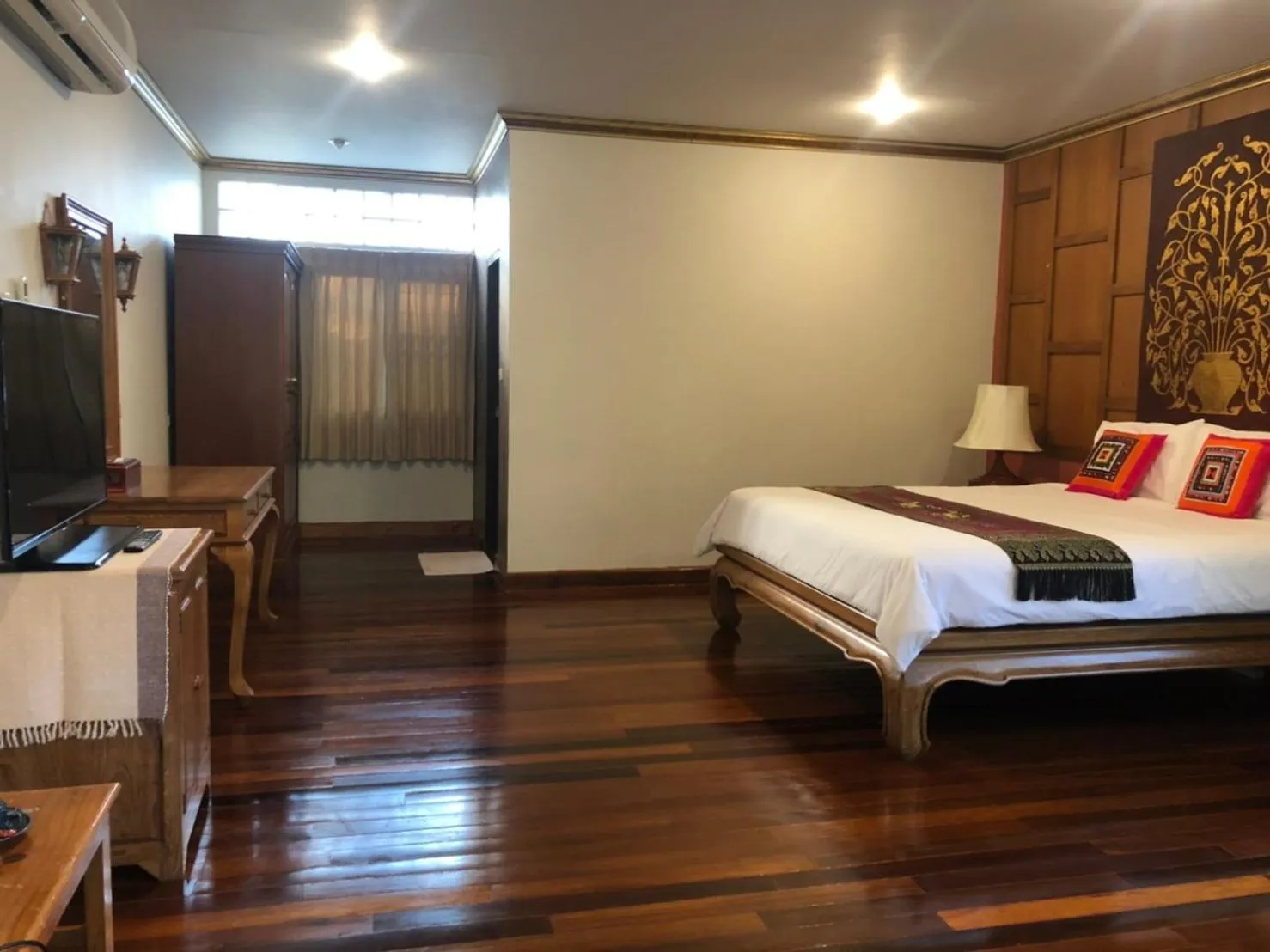 Bed in Hotel Siblanburi Resort