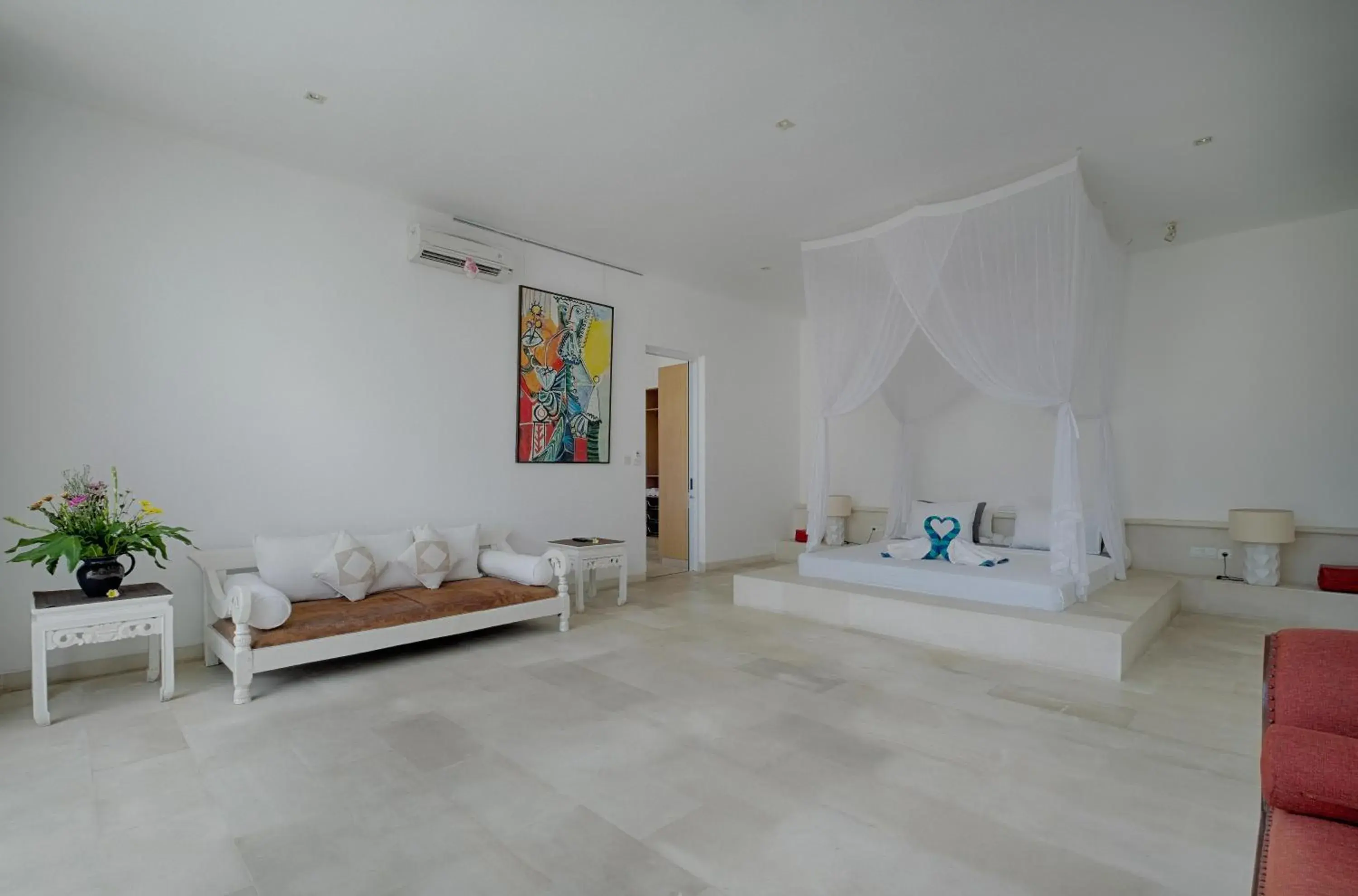 Seating area in Canggu Villa by Sanga Sanga Hospitality Seating area in Canggu Villa by Sanga Sanga Hospitality