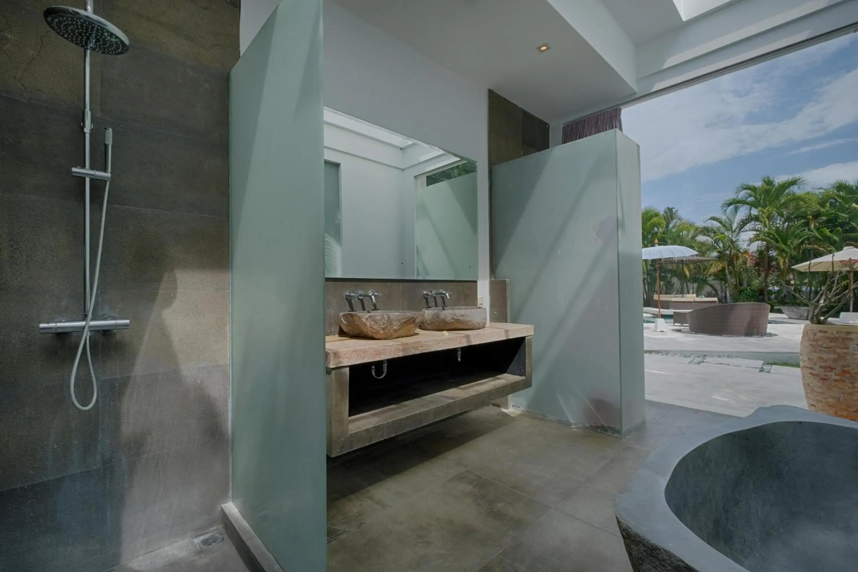 Bathroom in Canggu Villa by Sanga Sanga Hospitality Bathroom in Canggu Villa by Sanga Sanga Hospitality