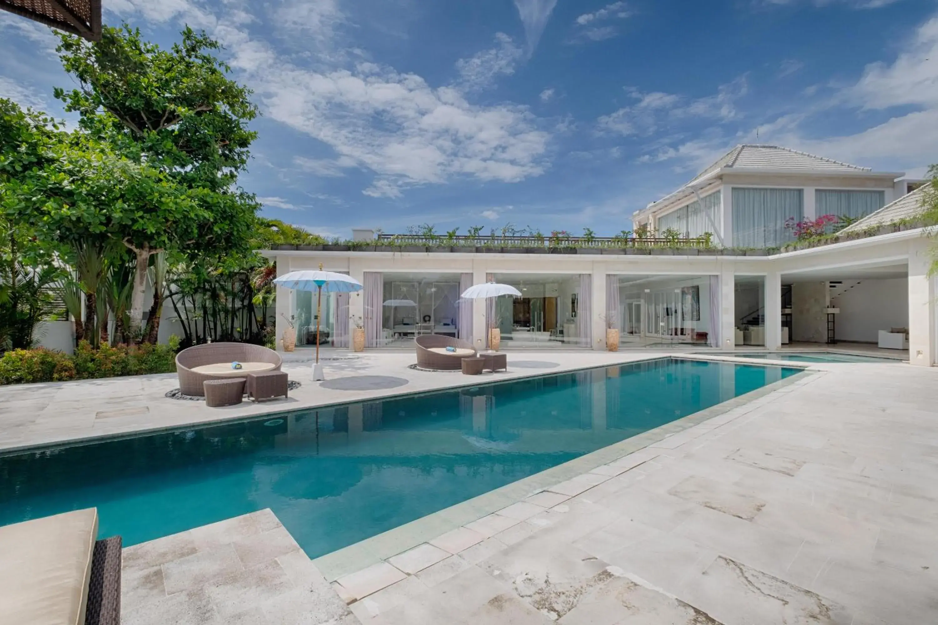 Property building in Canggu Villa by Sanga Sanga Hospitality Property building in Canggu Villa by Sanga Sanga Hospitality