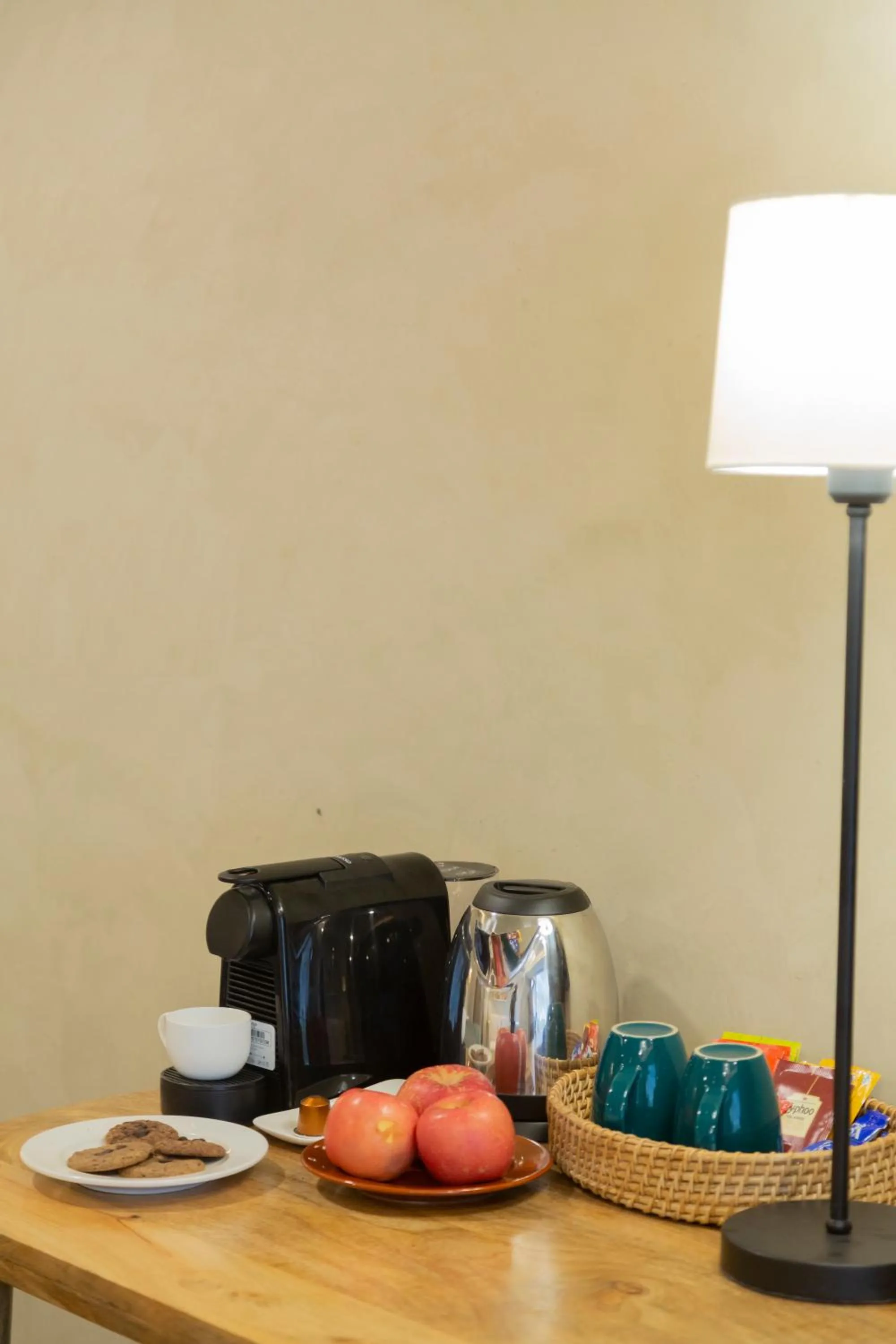 Coffee/tea facilities in Stone Hedge Hotel
