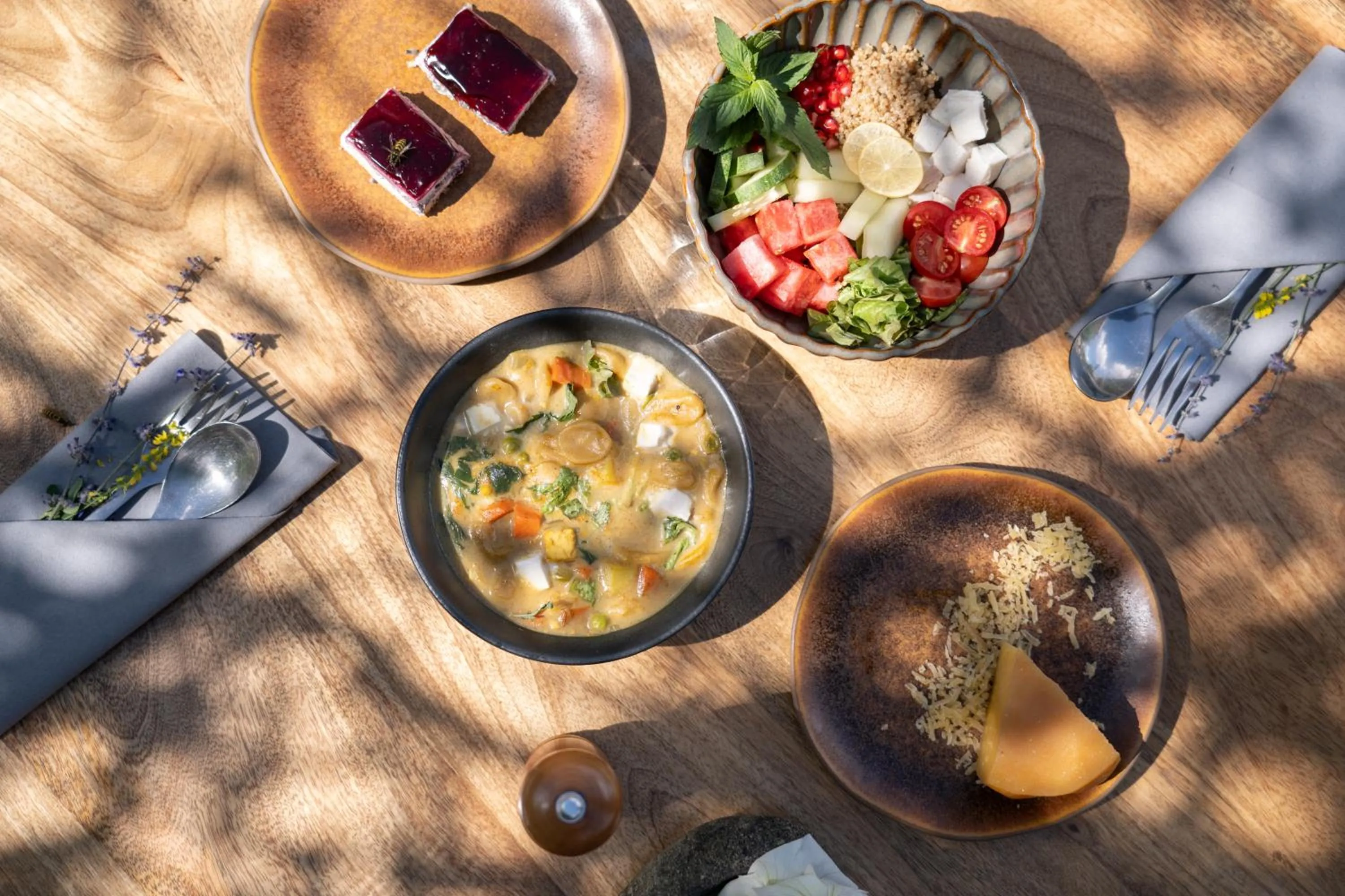 Food in Stone Hedge Hotel