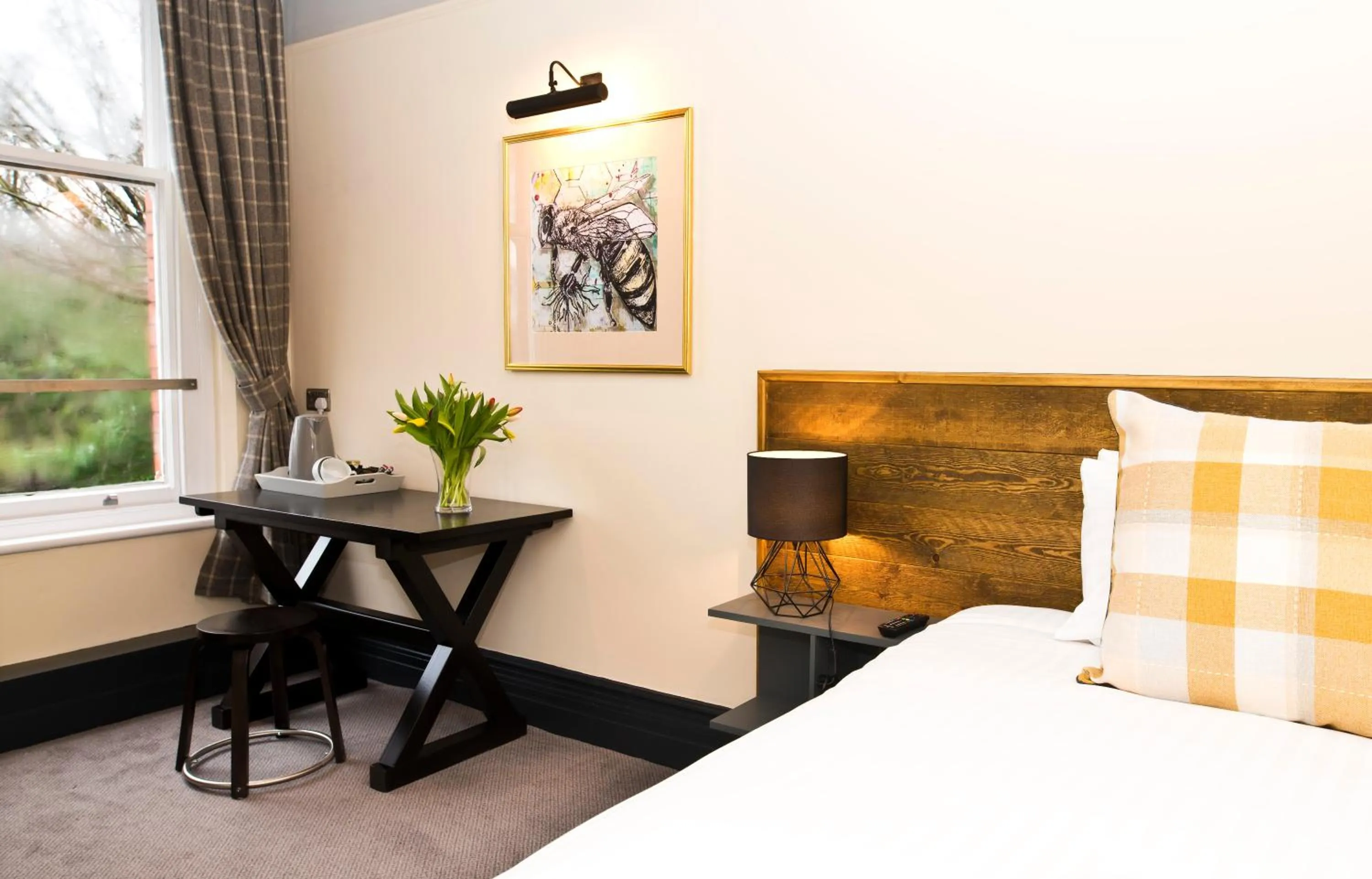 Bedroom, Bed in Bowling Green