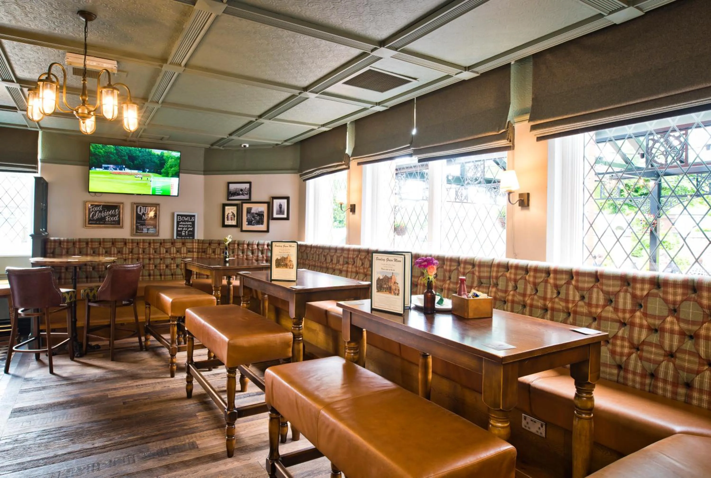 Bedroom in Bowling Green