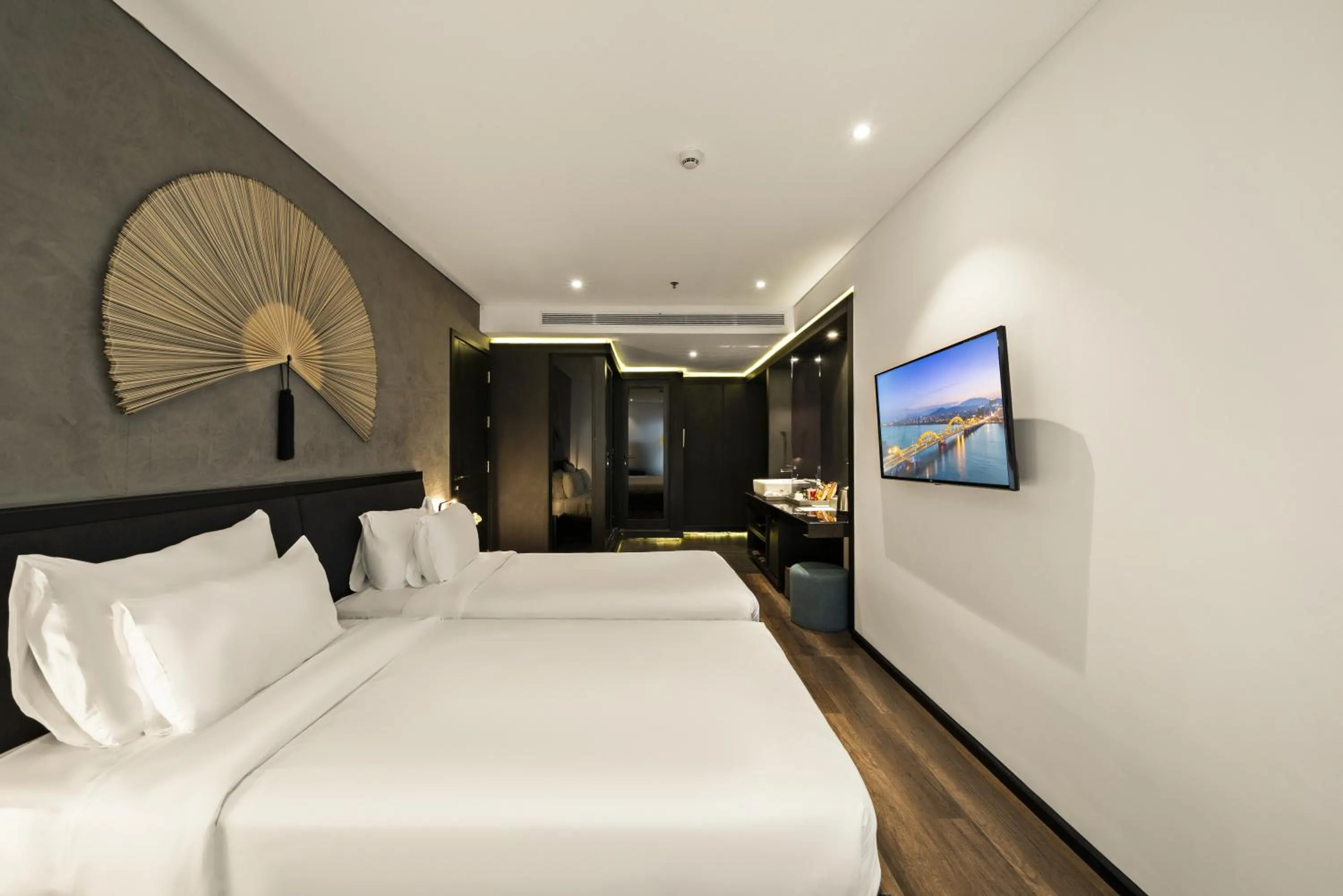 Bed in The Code Hotel & Spa Da Nang - Complimentary Daily Afternoon Tea in Sky Bar