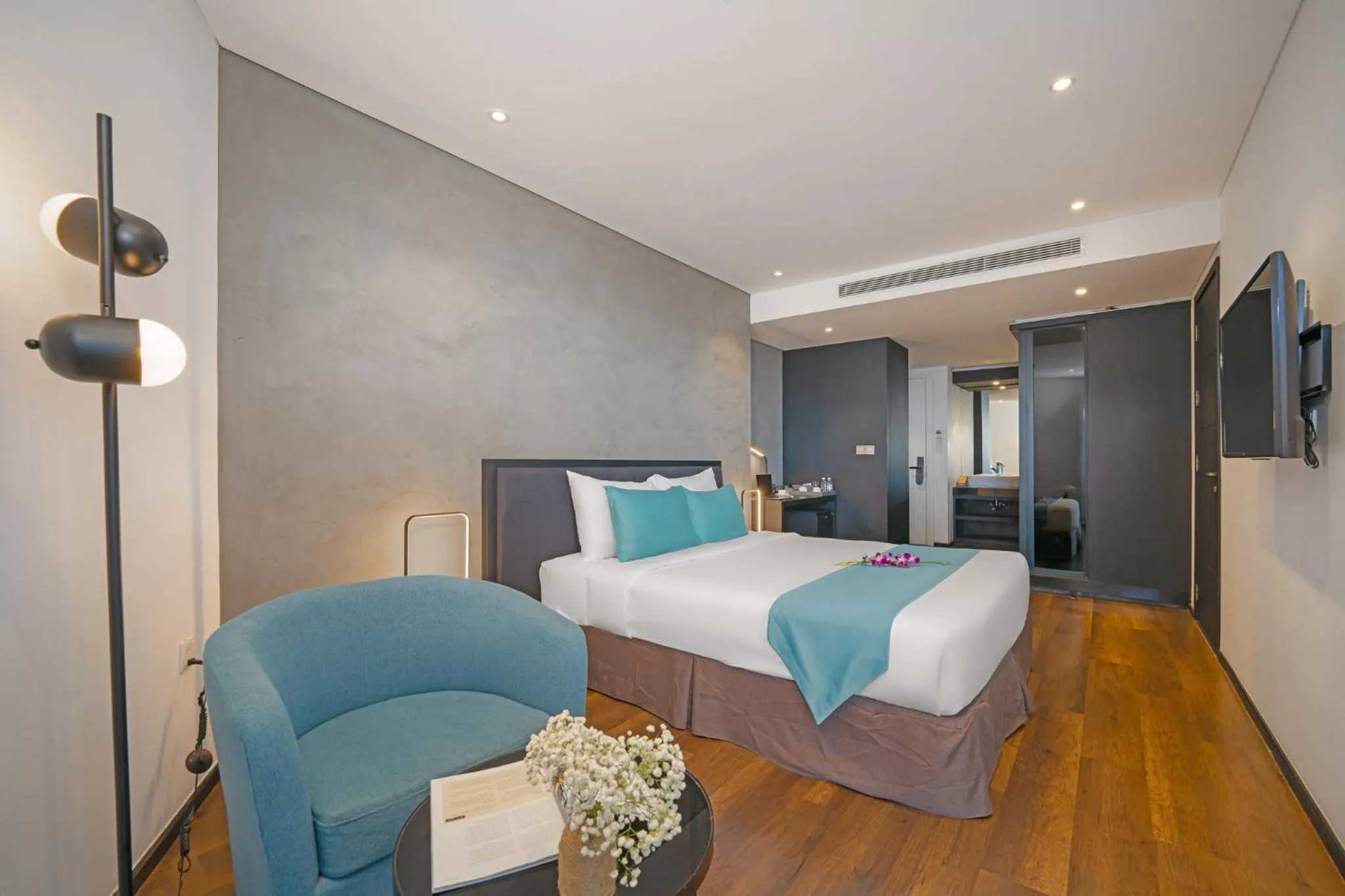 Bed in The Code Hotel & Spa Da Nang - Complimentary Daily Afternoon Tea in Sky Bar