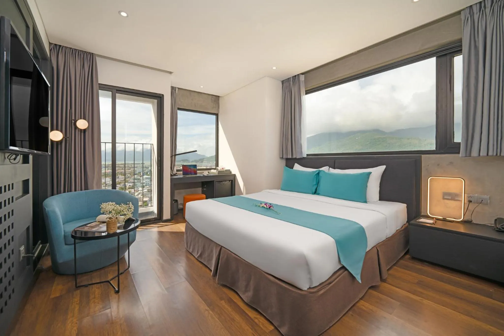 Bed in The Code Hotel & Spa Da Nang - Complimentary Daily Afternoon Tea in Sky Bar