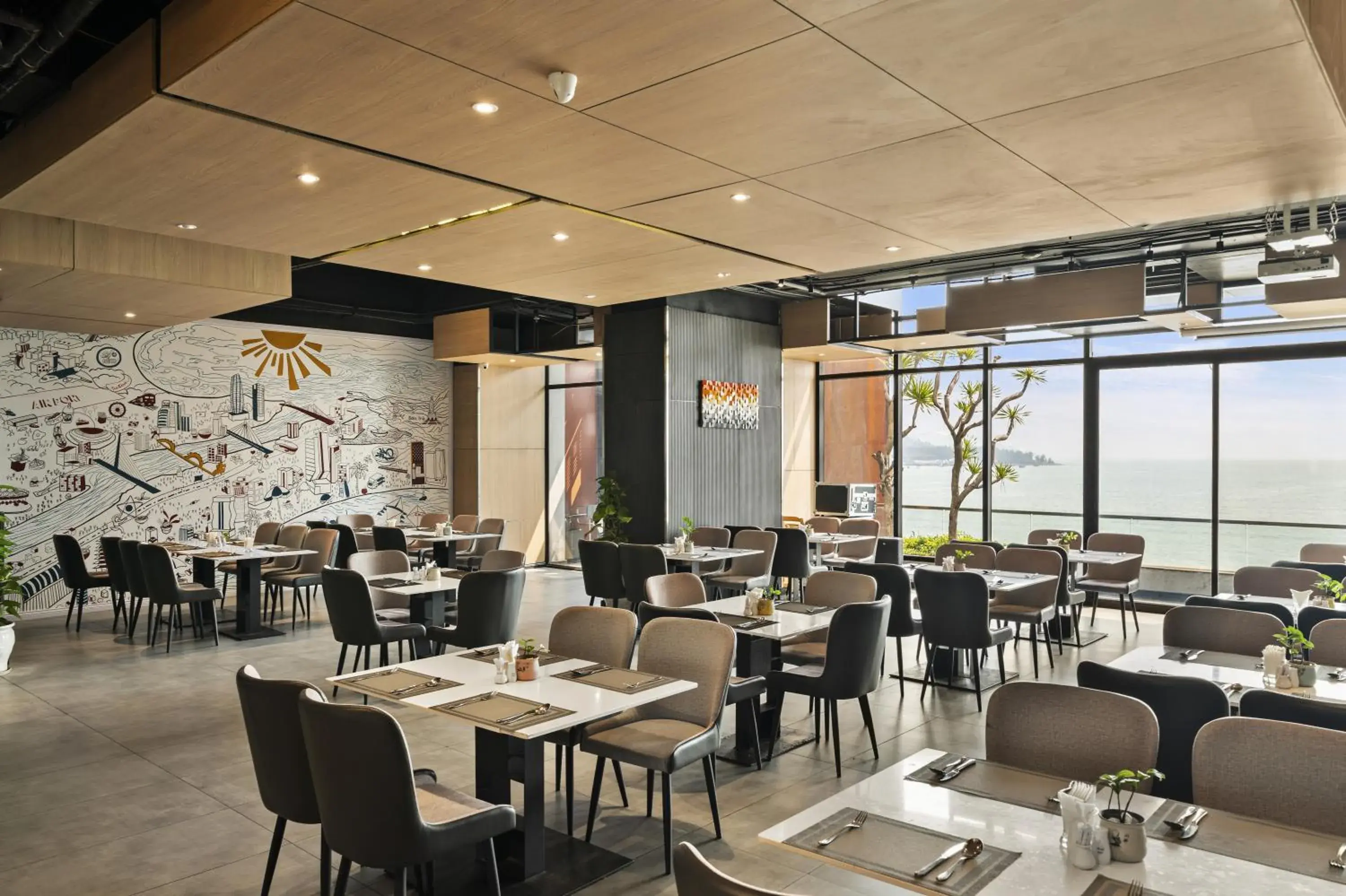 Restaurant/places to eat in The Code Hotel & Spa Da Nang - Included Afternoon Tea in Sky Bar Sea View Restaurant/places to eat in The Code Hotel & Spa Da Nang - Included Afternoon Tea in Sky Bar Sea View