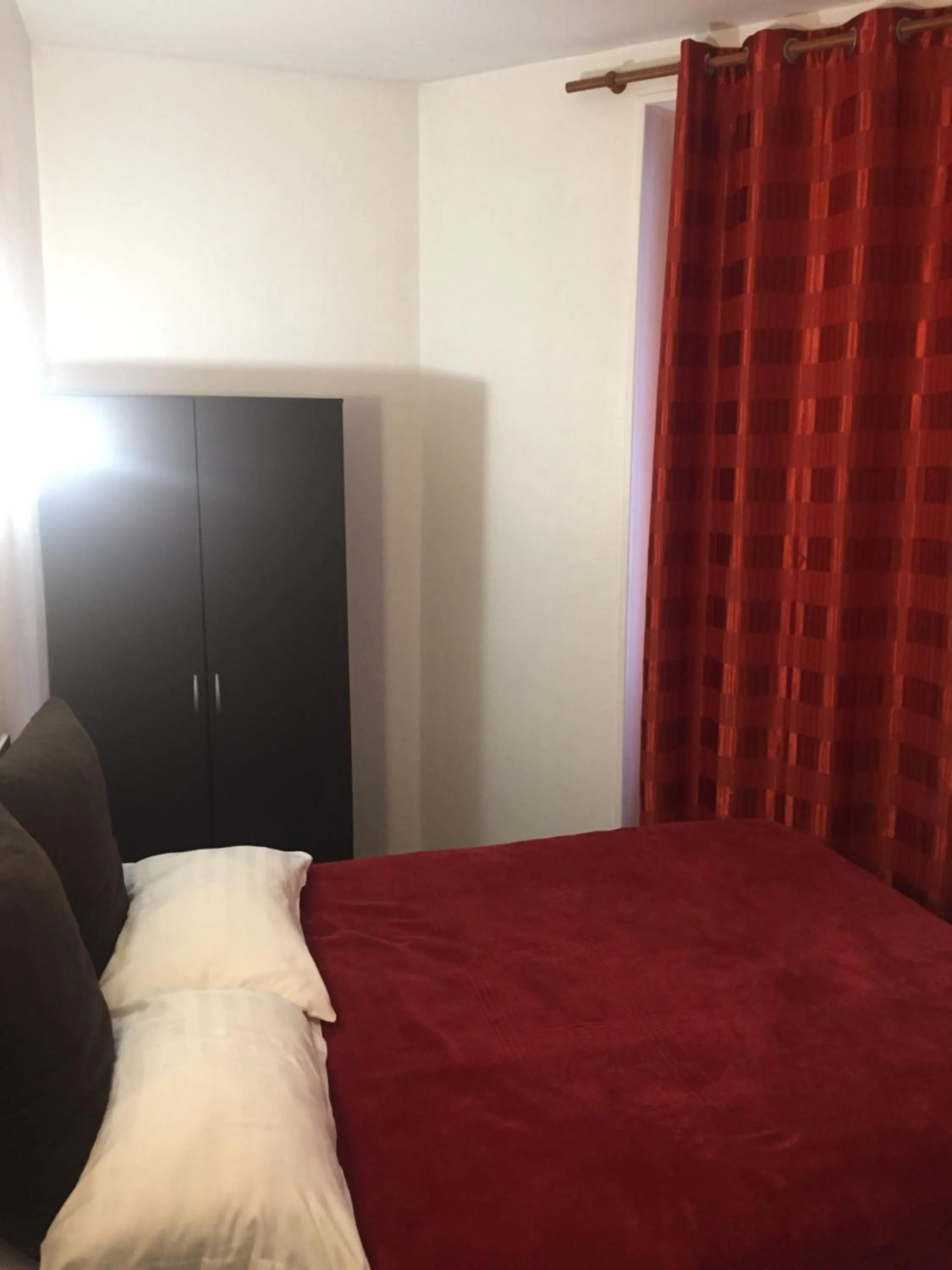 Bed in Hotel Chevallier