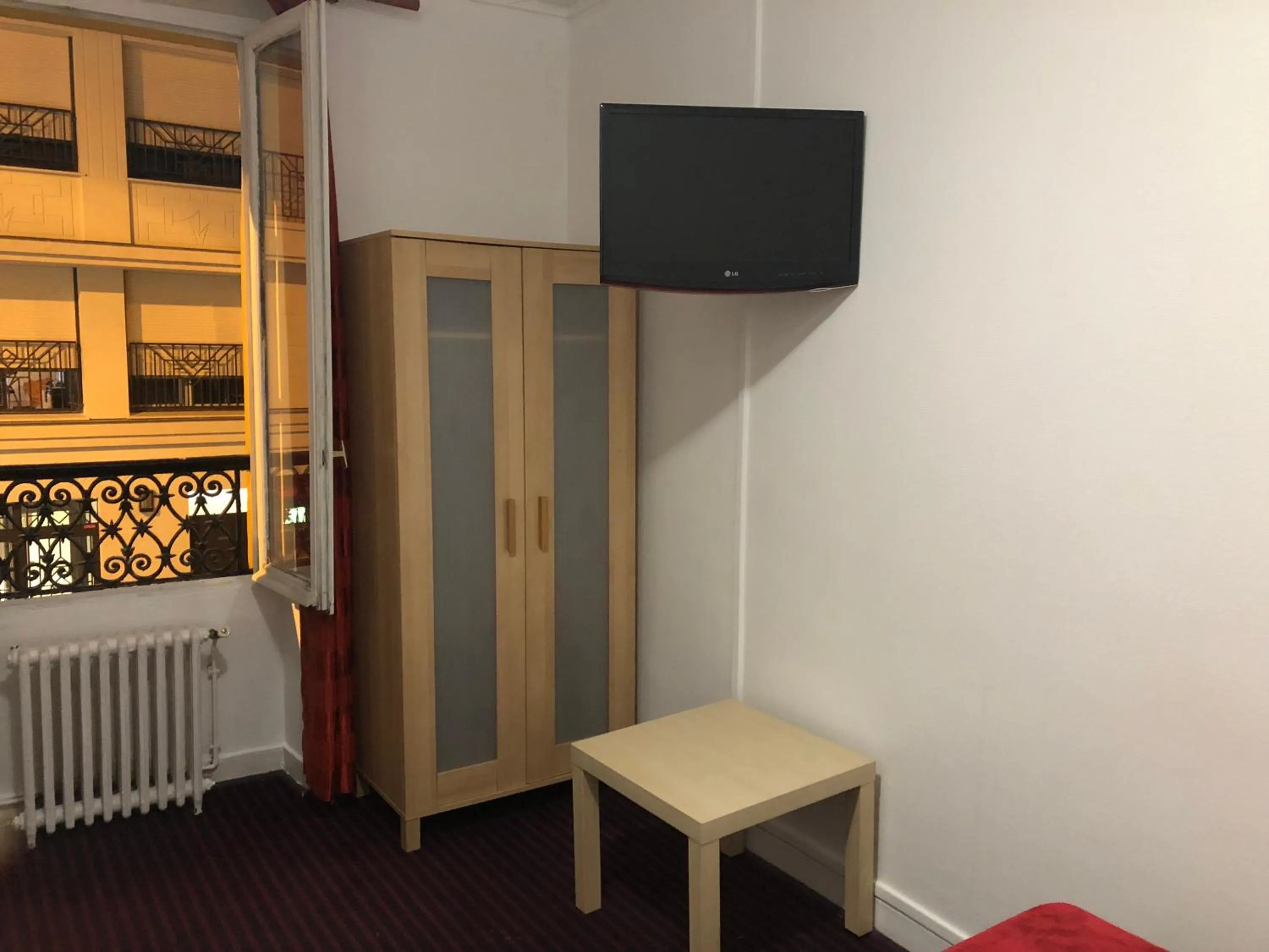 Decorative detail in Hotel Chevallier