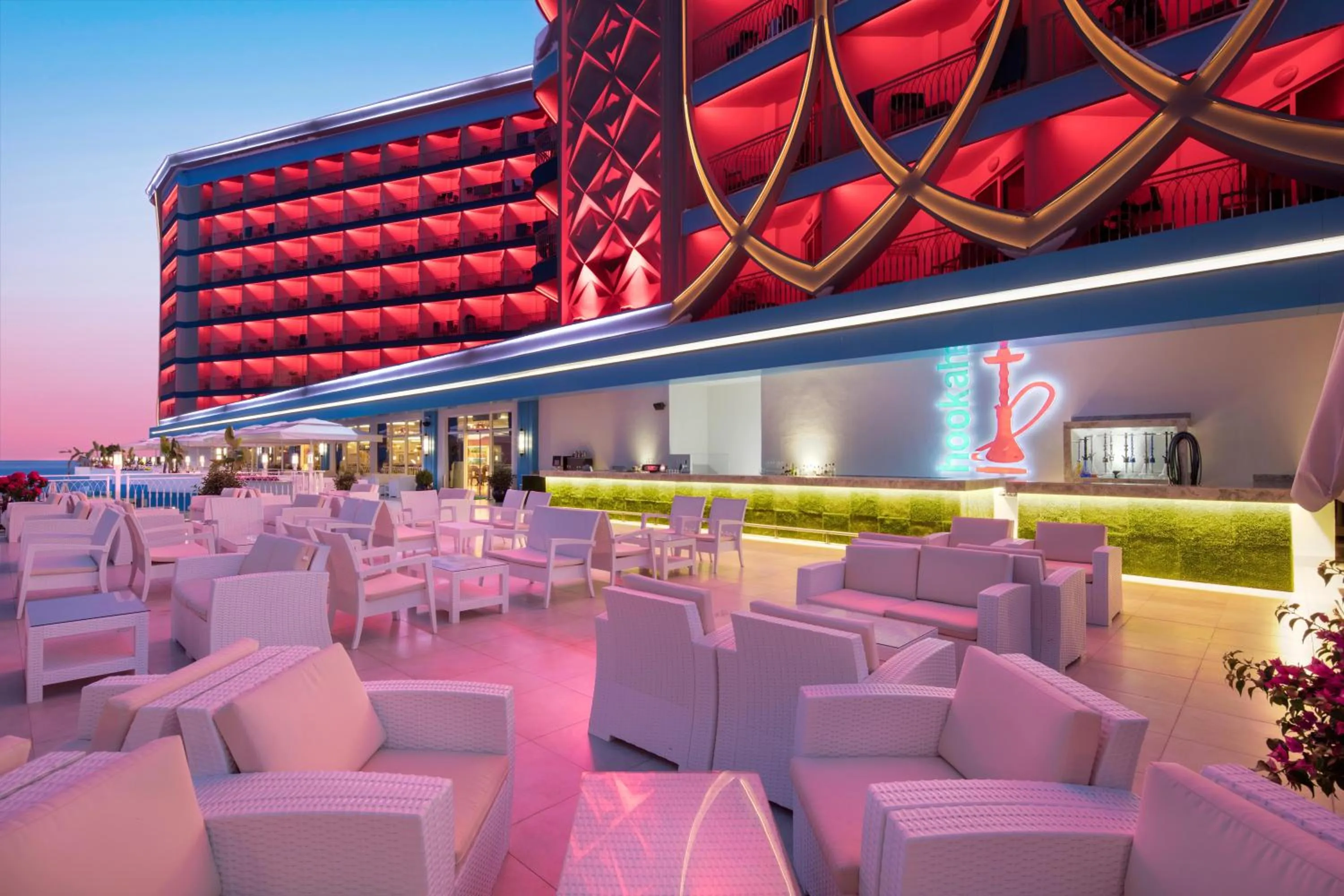 Lounge or bar in Granada Luxury Beach-Ultra All Inclusive