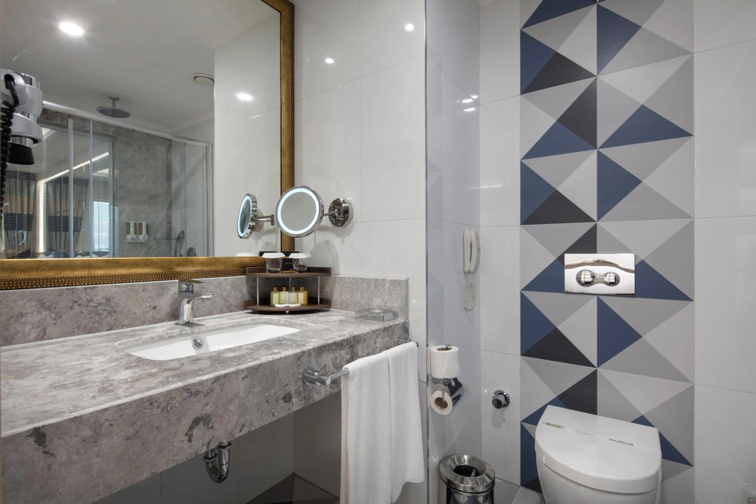 Bathroom in Granada Luxury Beach-Ultra All Inclusive