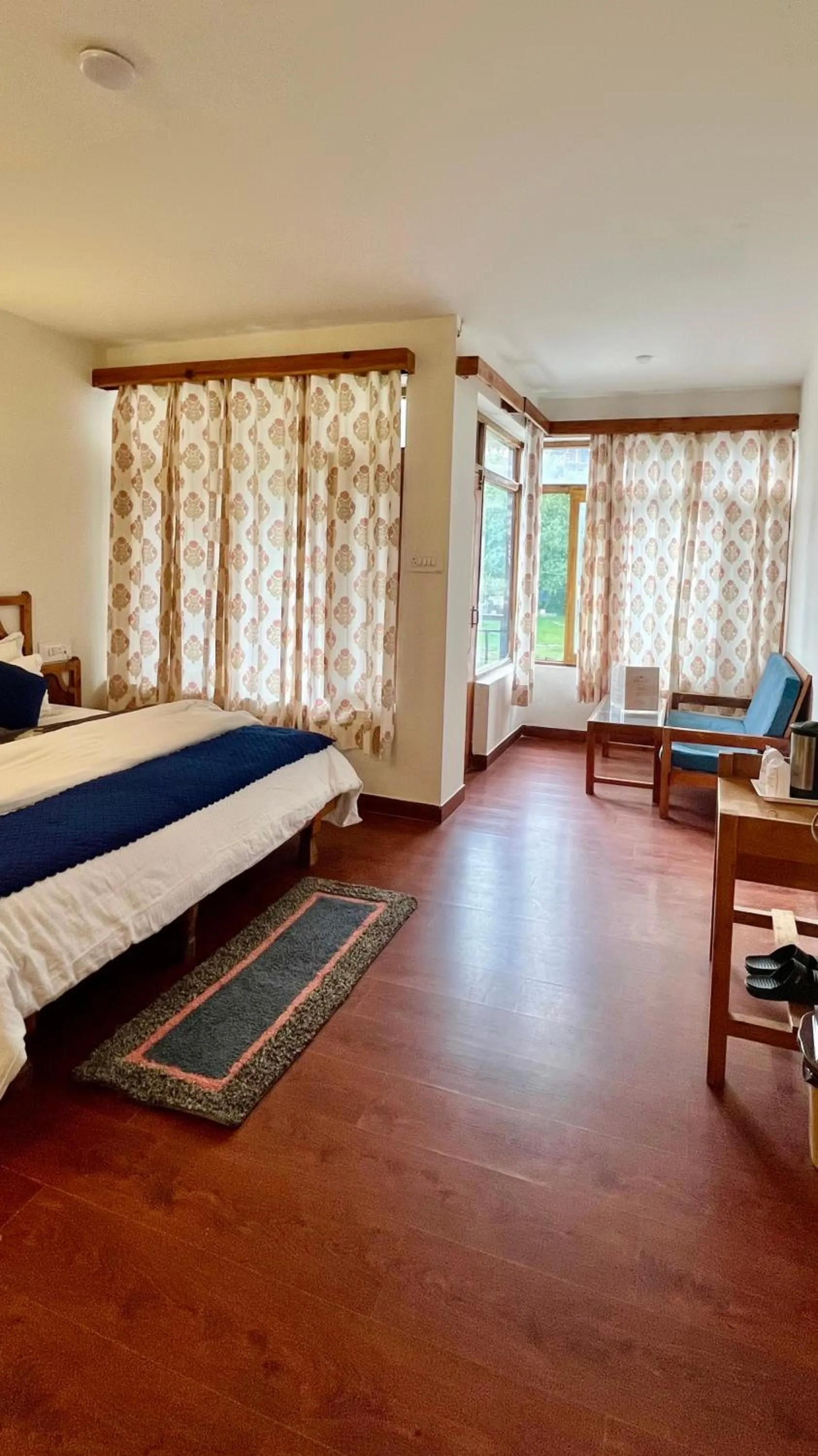 Bedroom, Bed in Tourist Hotel 10 minutes walking distance from the mall