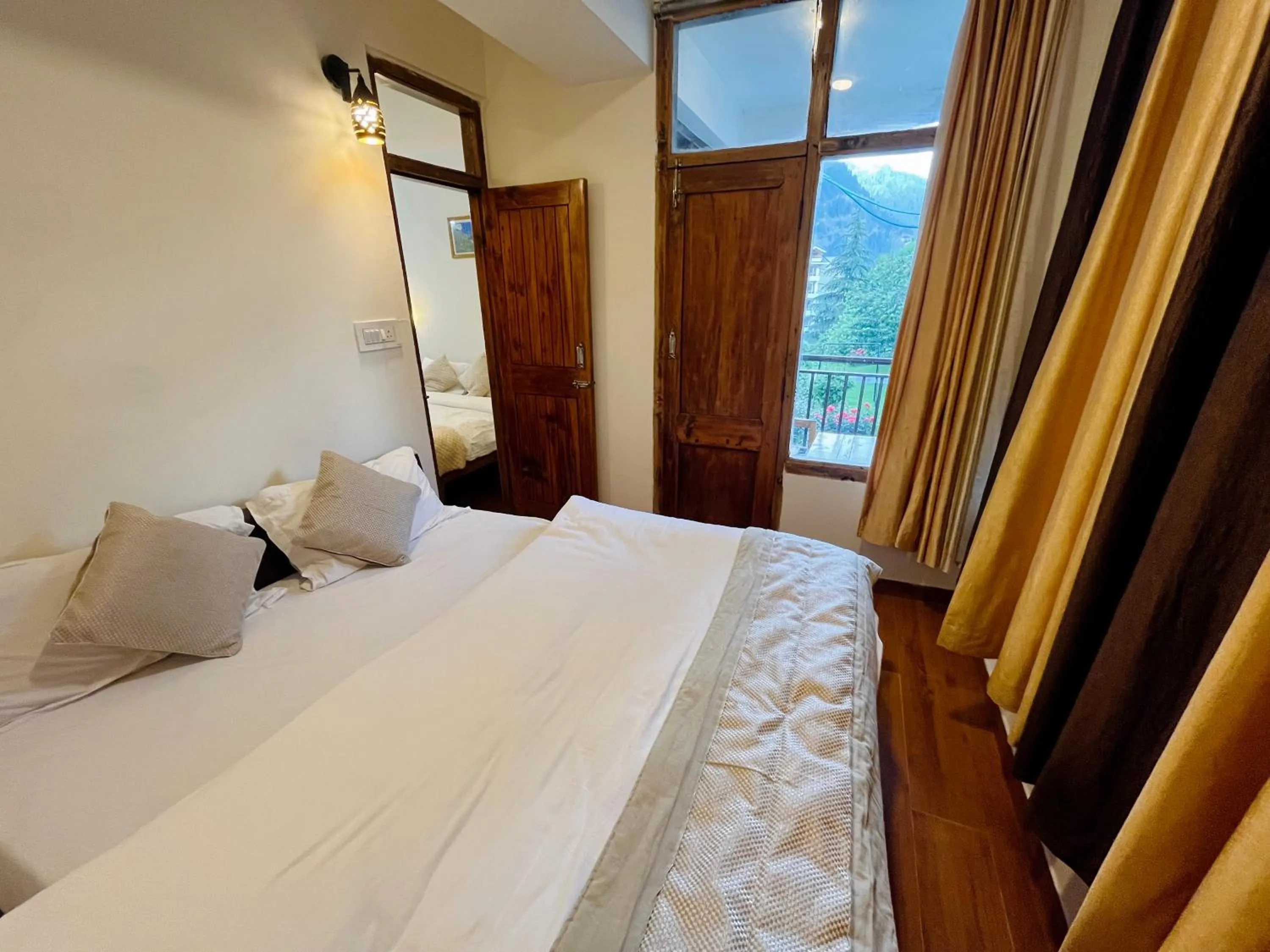 Bedroom, Bed in Tourist Hotel 10 minutes walking distance from the mall