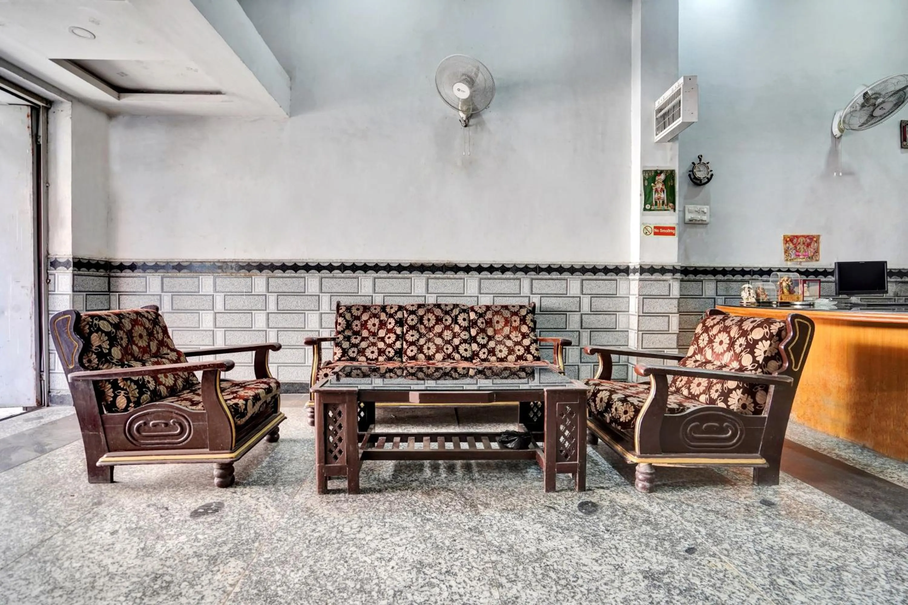 Lobby or reception in Super Hotel O Mani Bhai Patel