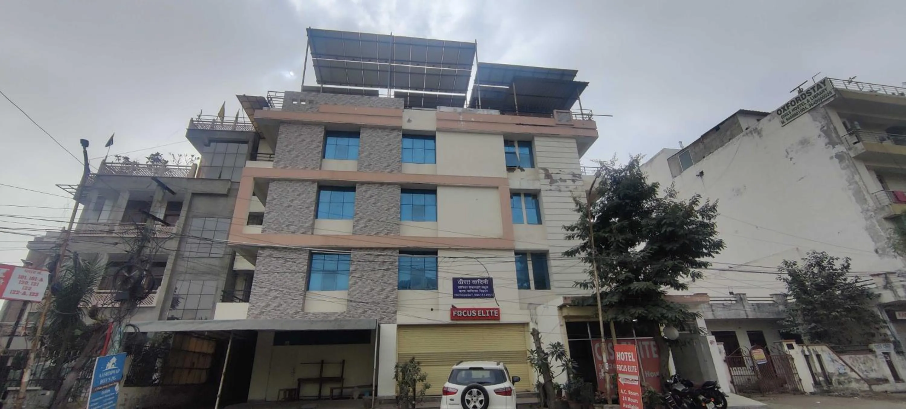 Facade/entrance in Hotel O Focus Elite