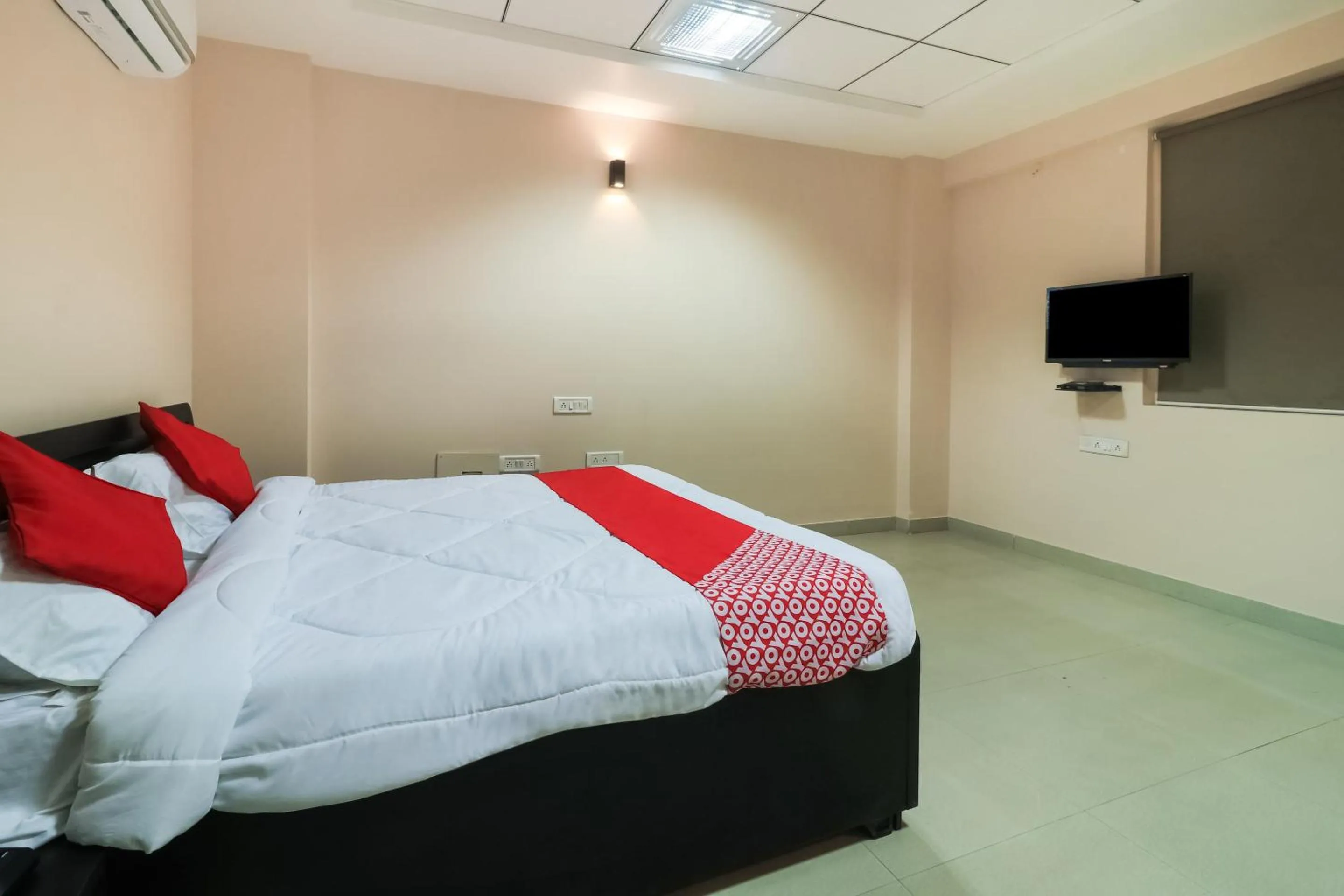 Bedroom, Bed in Hotel O Focus Elite