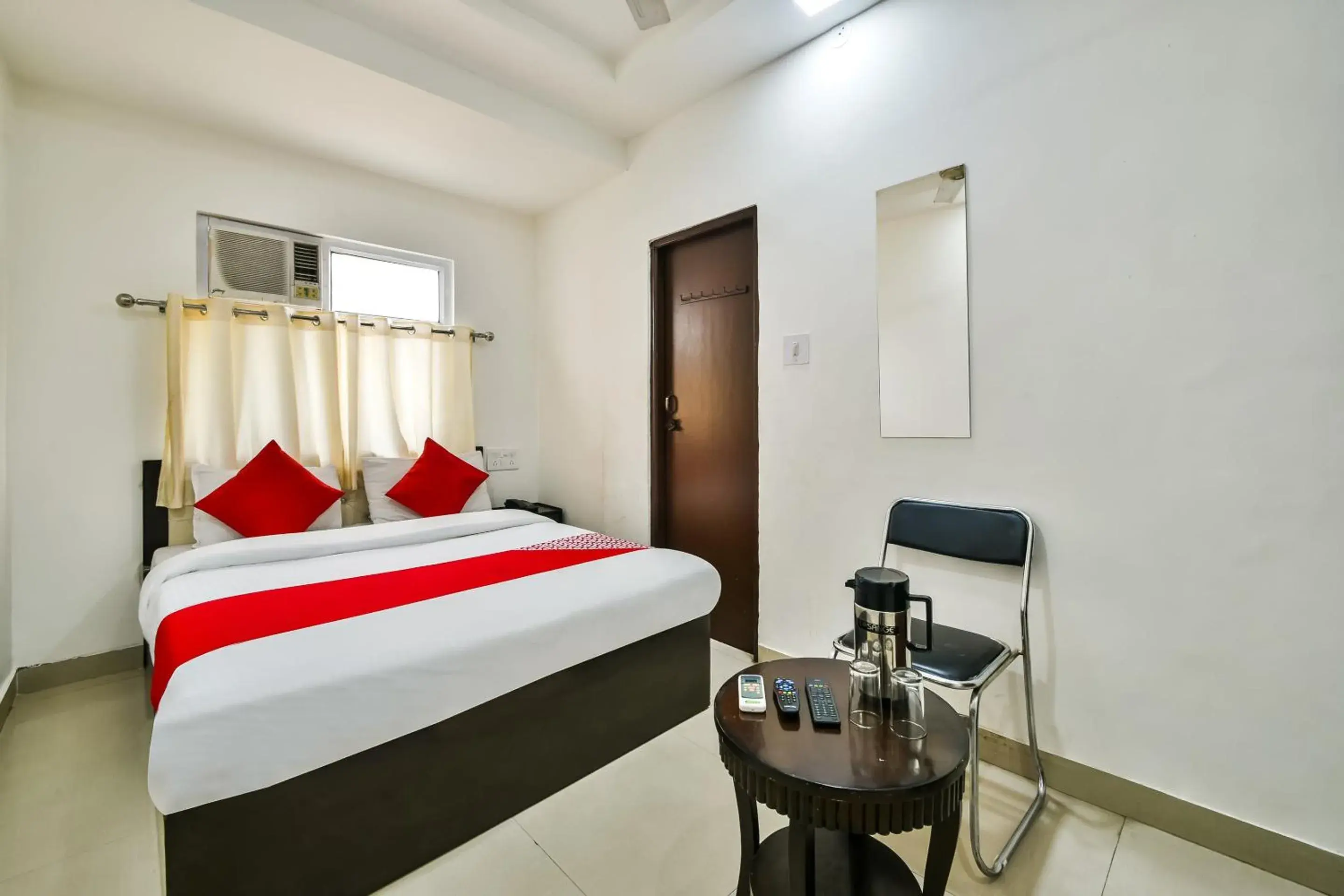 Classic Triple Room - single occupancy in Hotel O Tirupati Residency Kota Airport Classic Triple Room - single occupancy in Hotel O Tirupati Residency Kota Airport