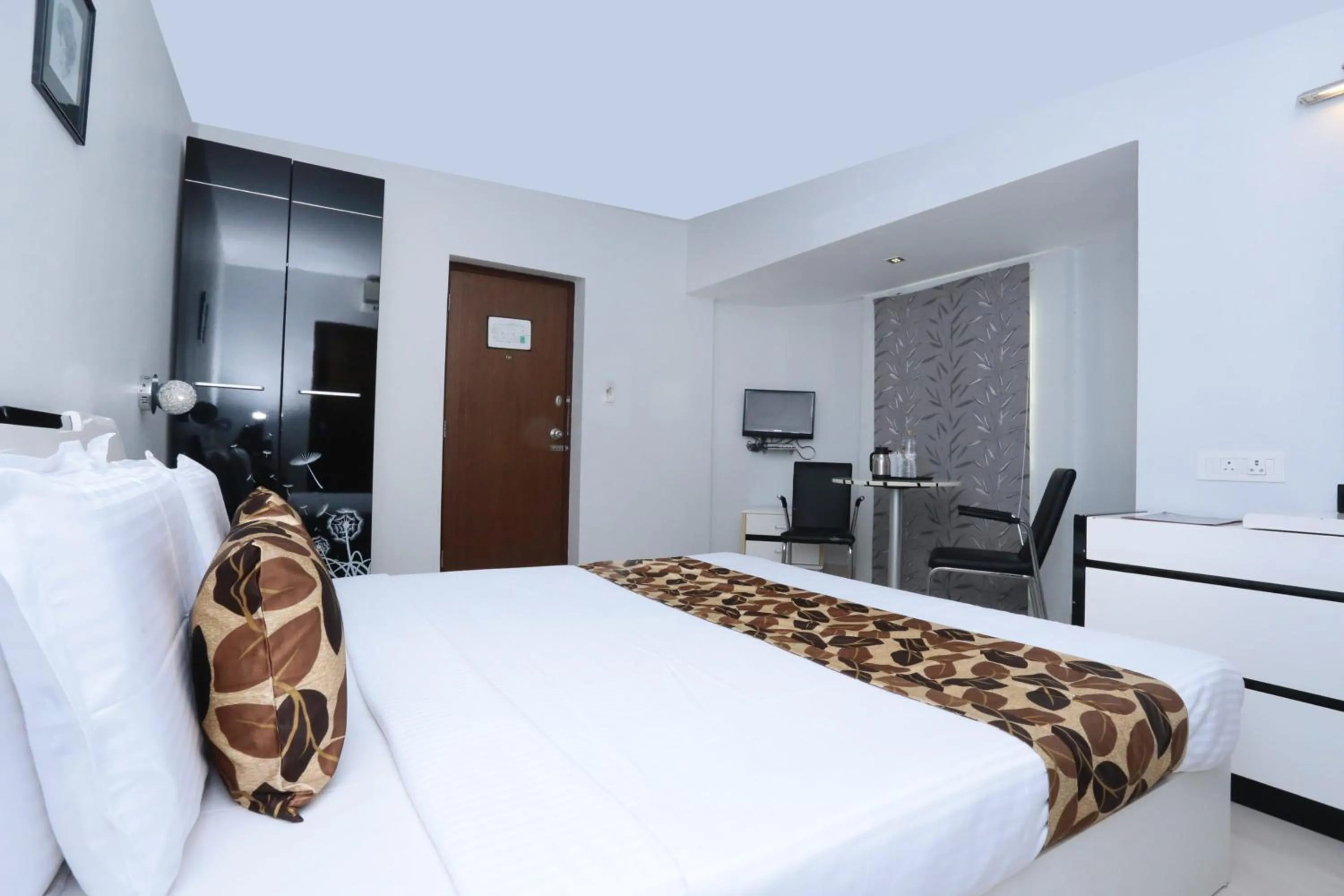 Bedroom, Bed in Super Townhouse Malabar Illam