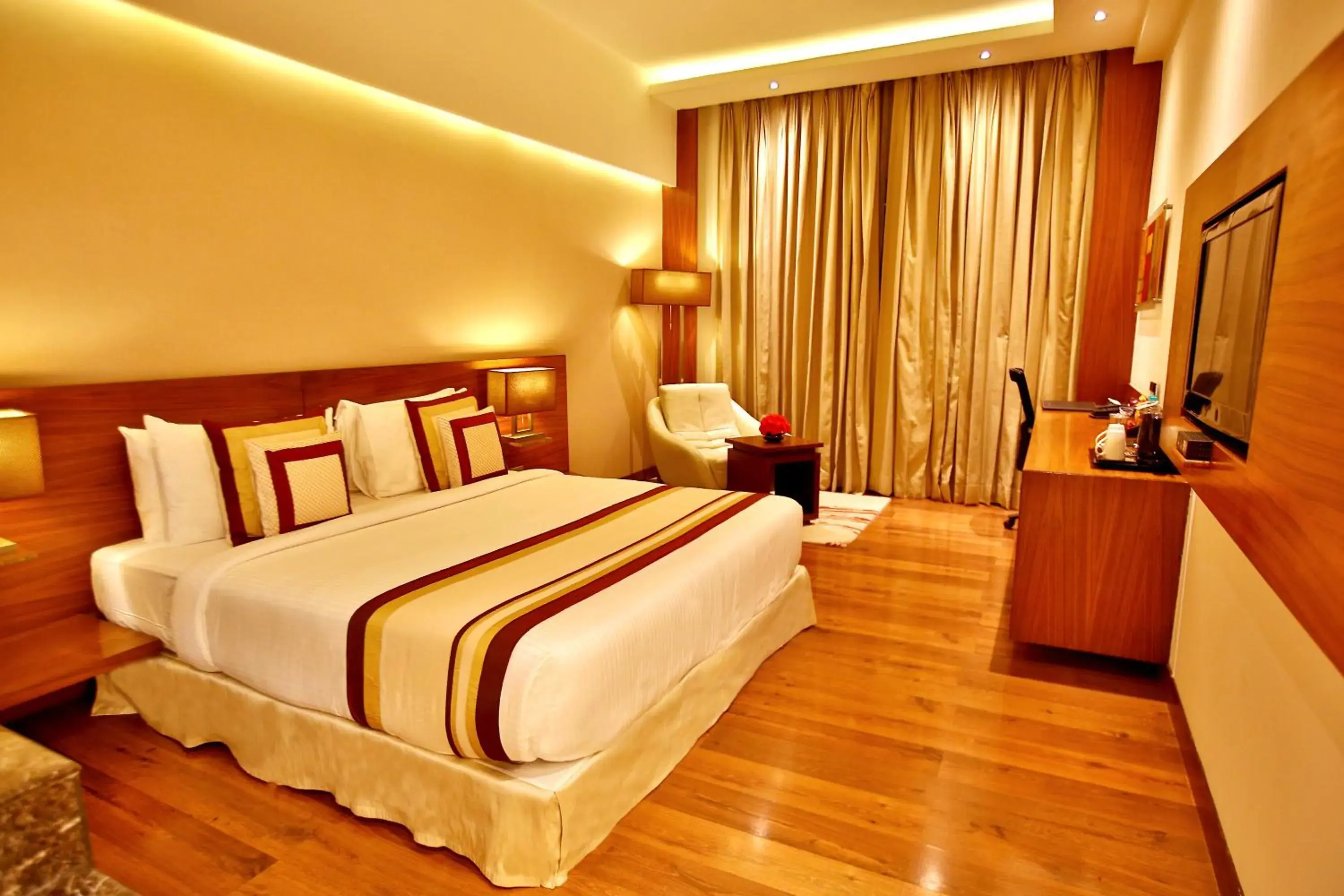 Deluxe King Room in Park Ascent Deluxe King Room in Park Ascent