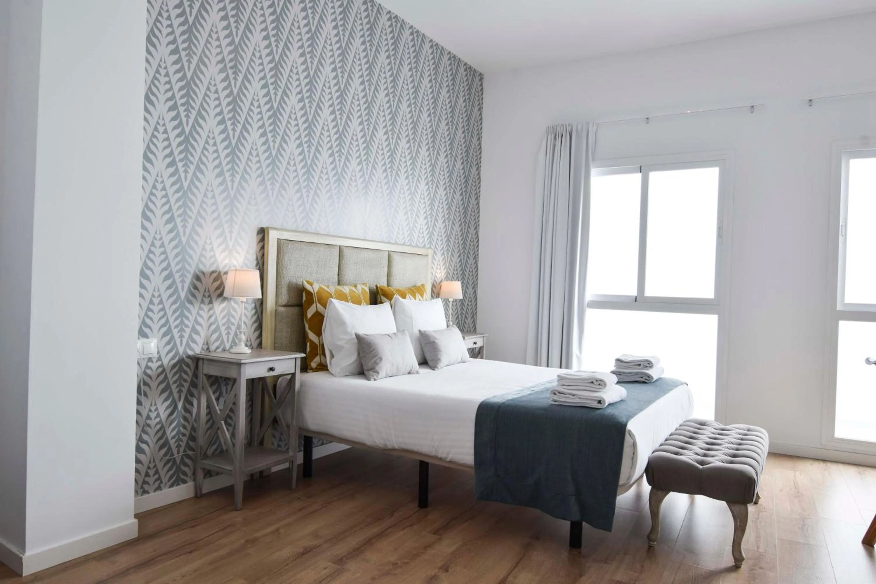 Bedroom, Bed in Suite Premium - Cathedral of Malaga