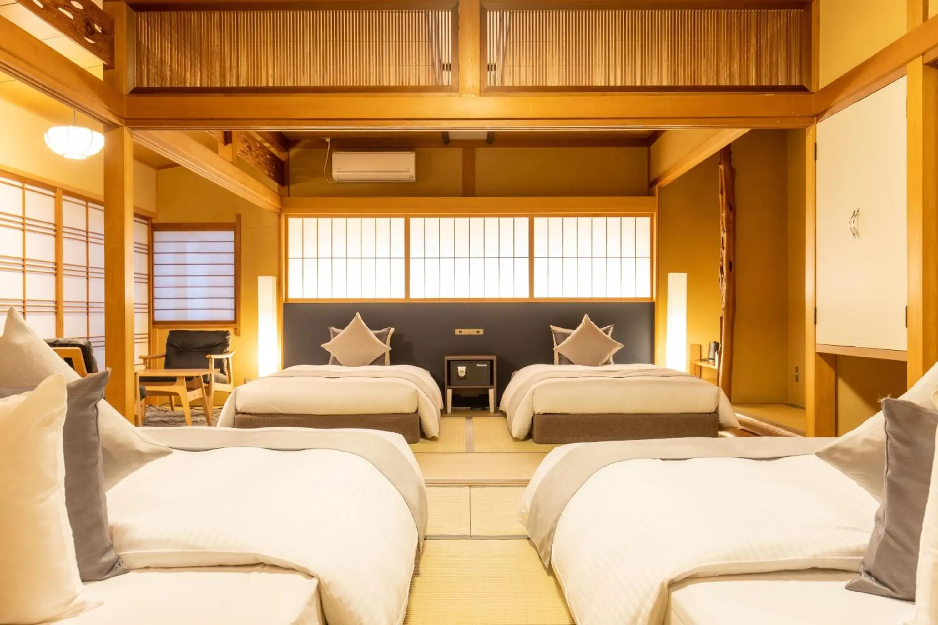 Fourth Room with Shower in Kona Stay Bicycle Resort Fourth Room with Shower in Kona Stay Bicycle Resort