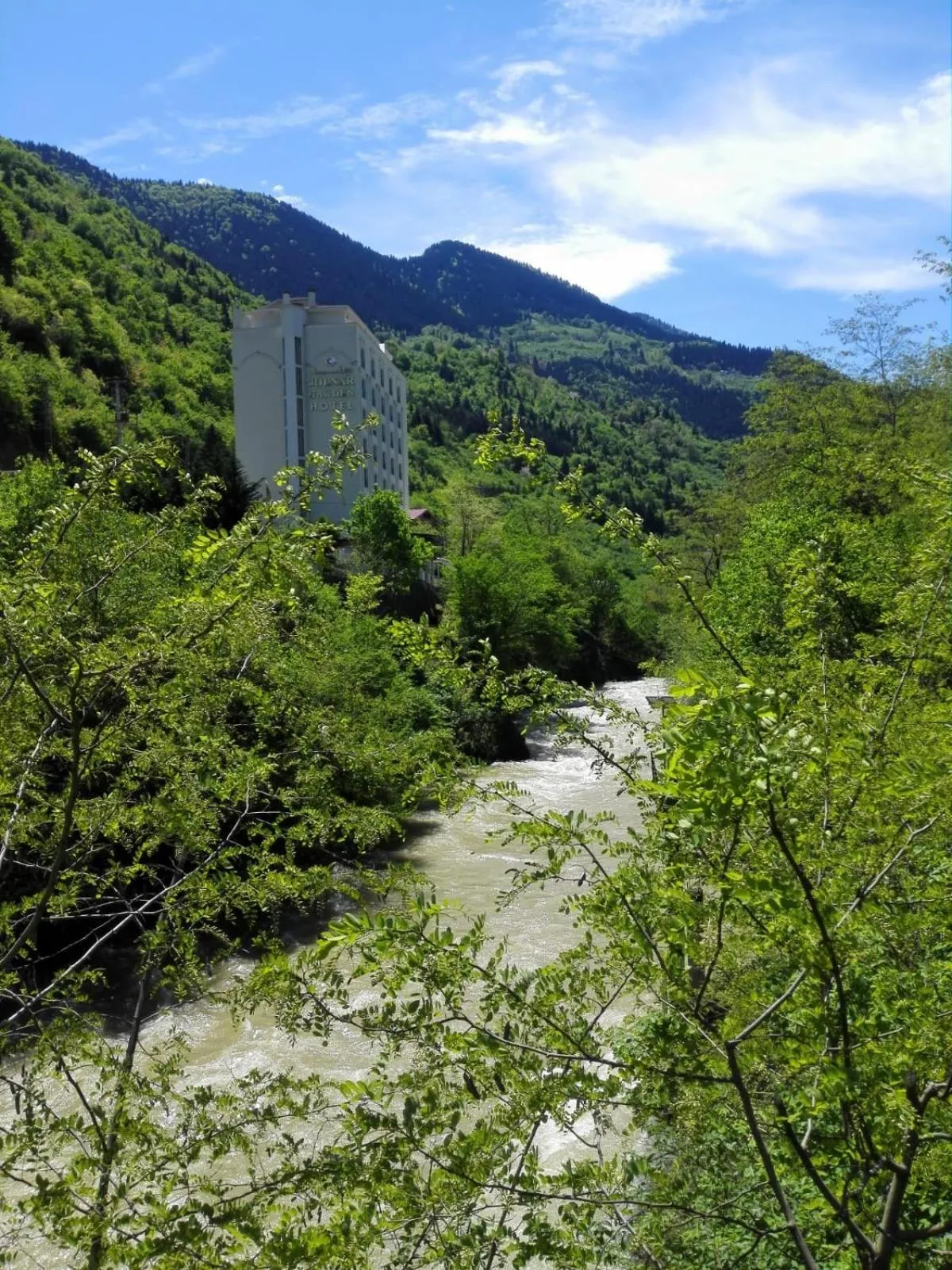 Mountain view in Jolnar garden hotel