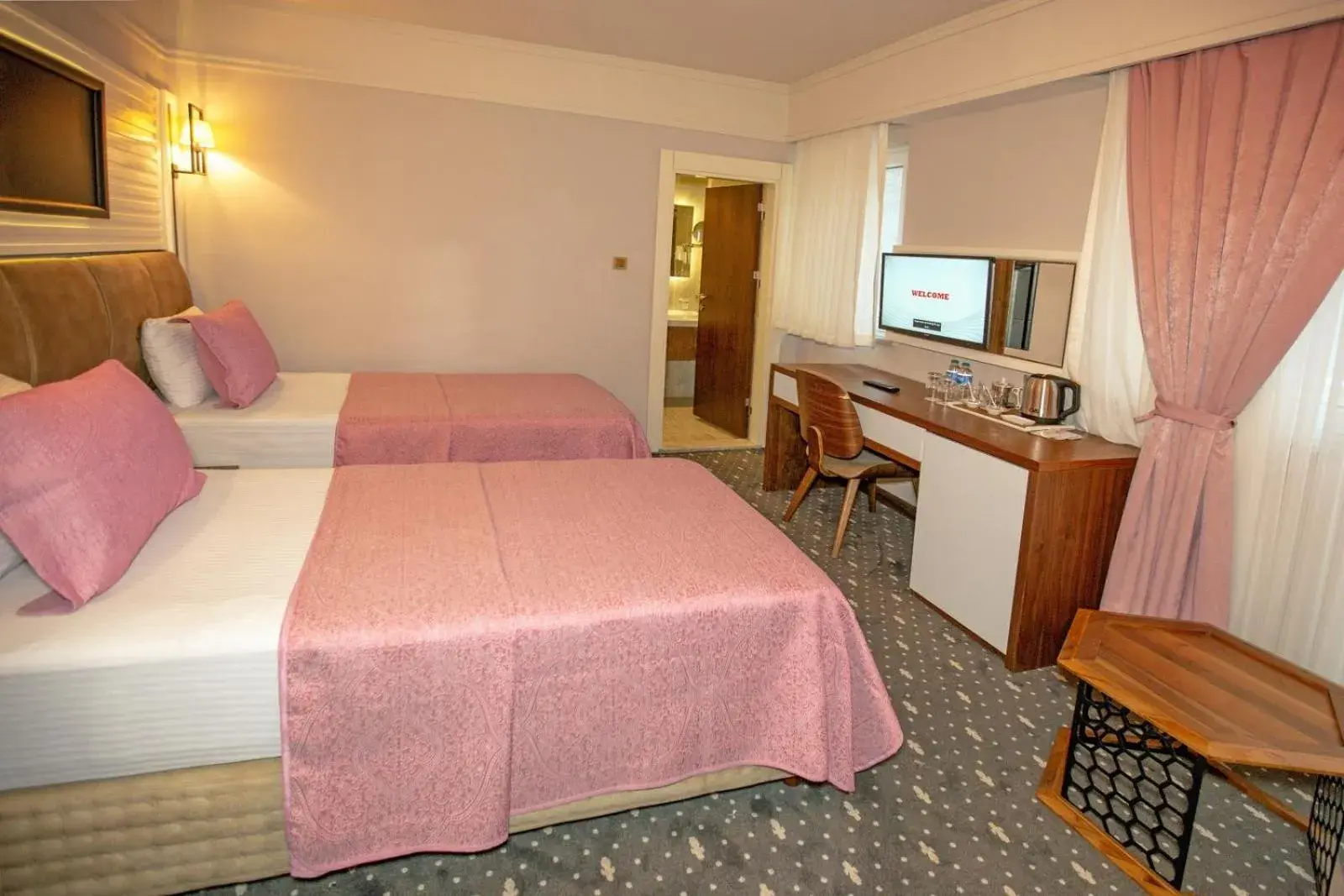 Standard Twin Room - single occupancy in Jolnar garden hotel Standard Twin Room - single occupancy in Jolnar garden hotel