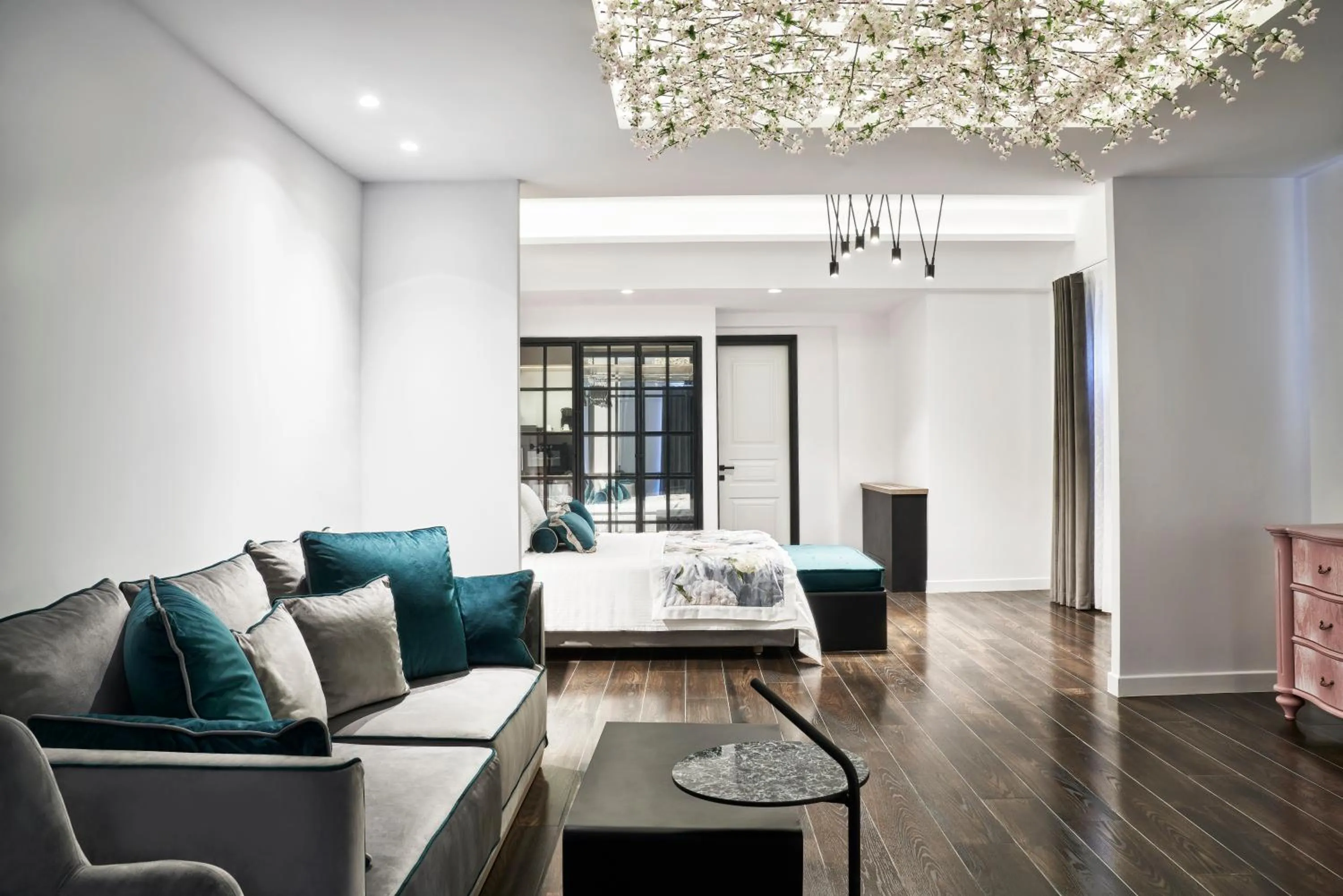 Bedroom in Katikies Garden Santorini - The Leading Hotels Of The World