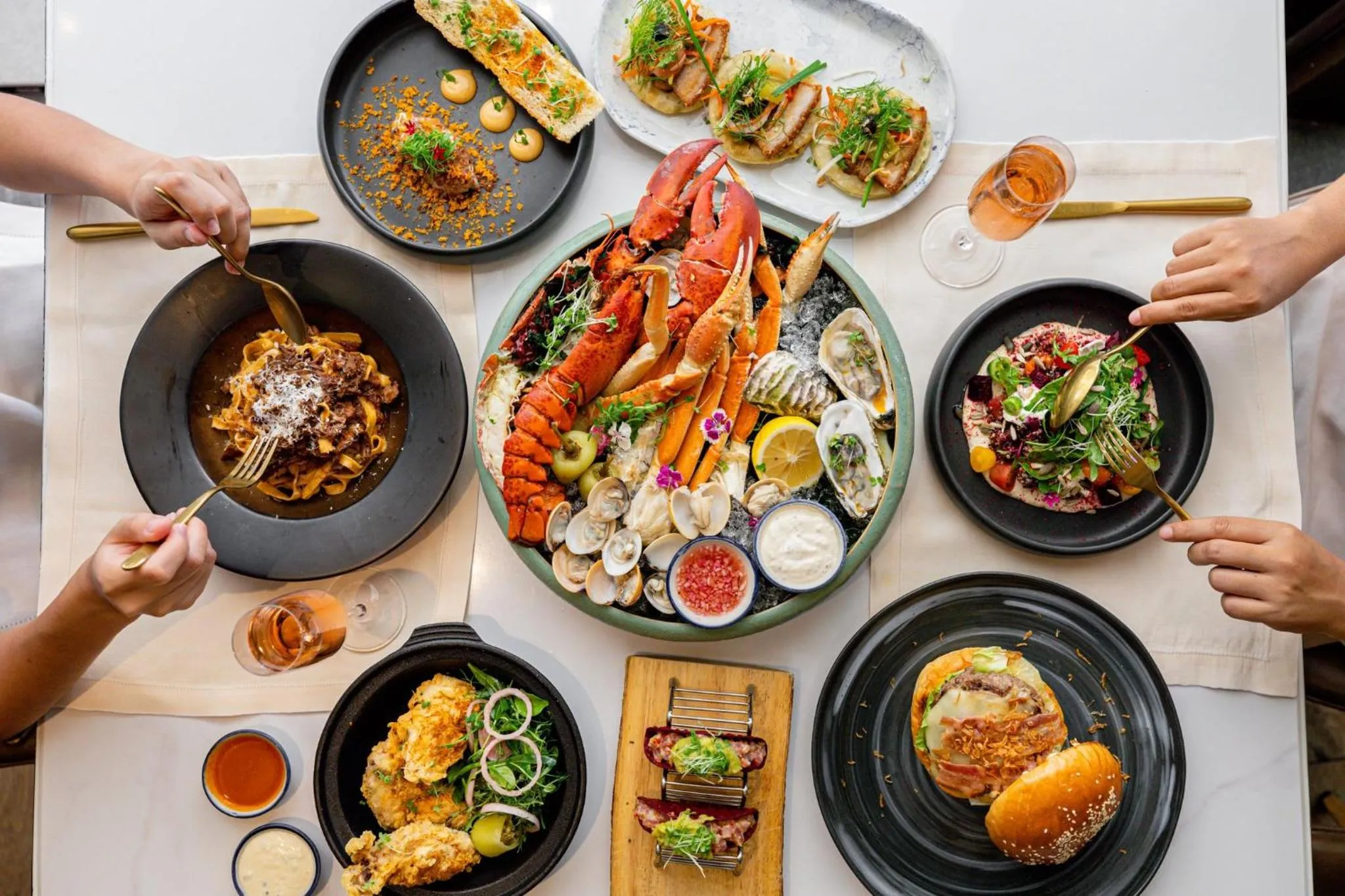 Restaurant/places to eat in InterContinental Phuket Resort by IHG