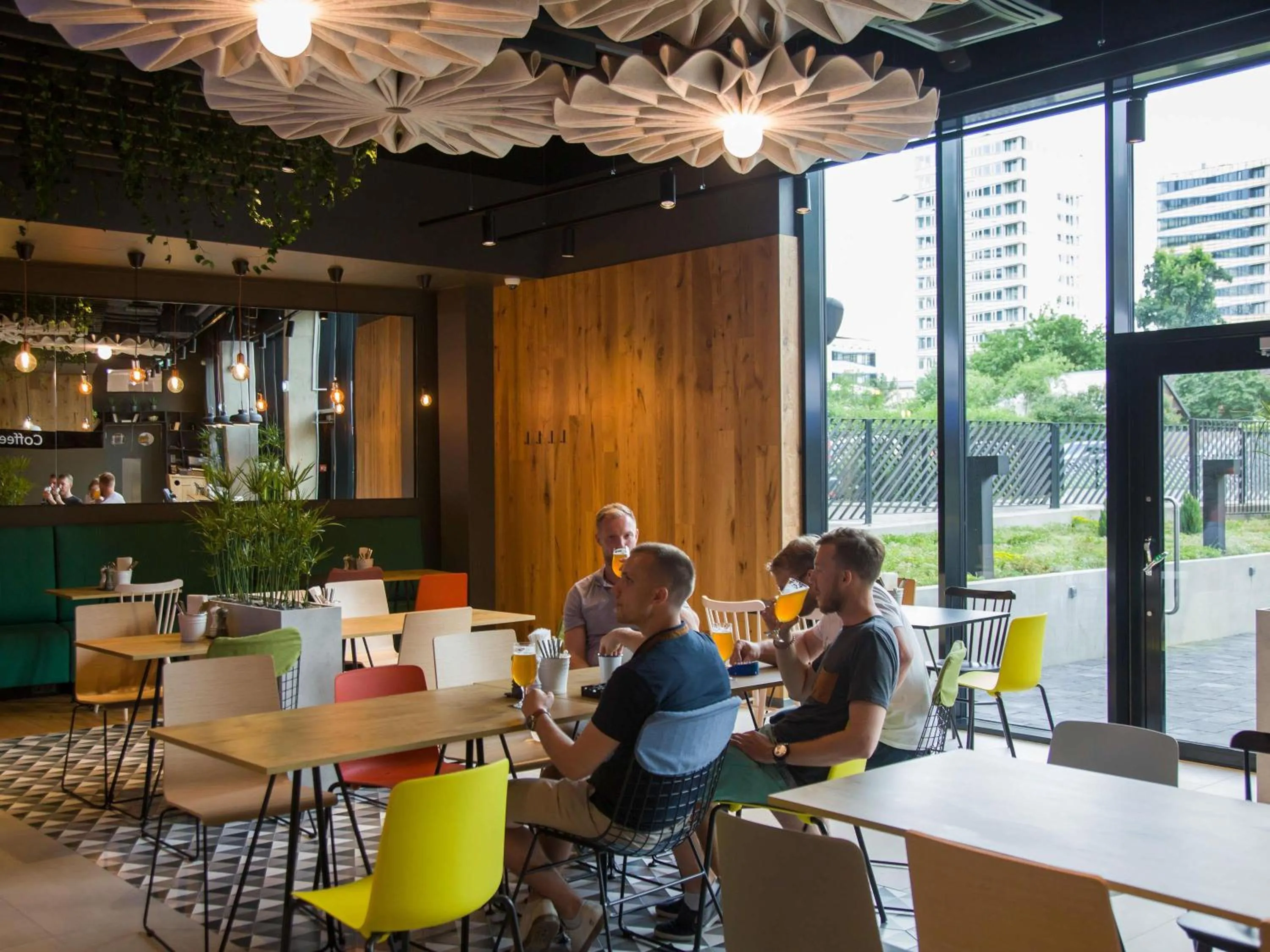 Restaurant/places to eat in ibis Tallinn Center