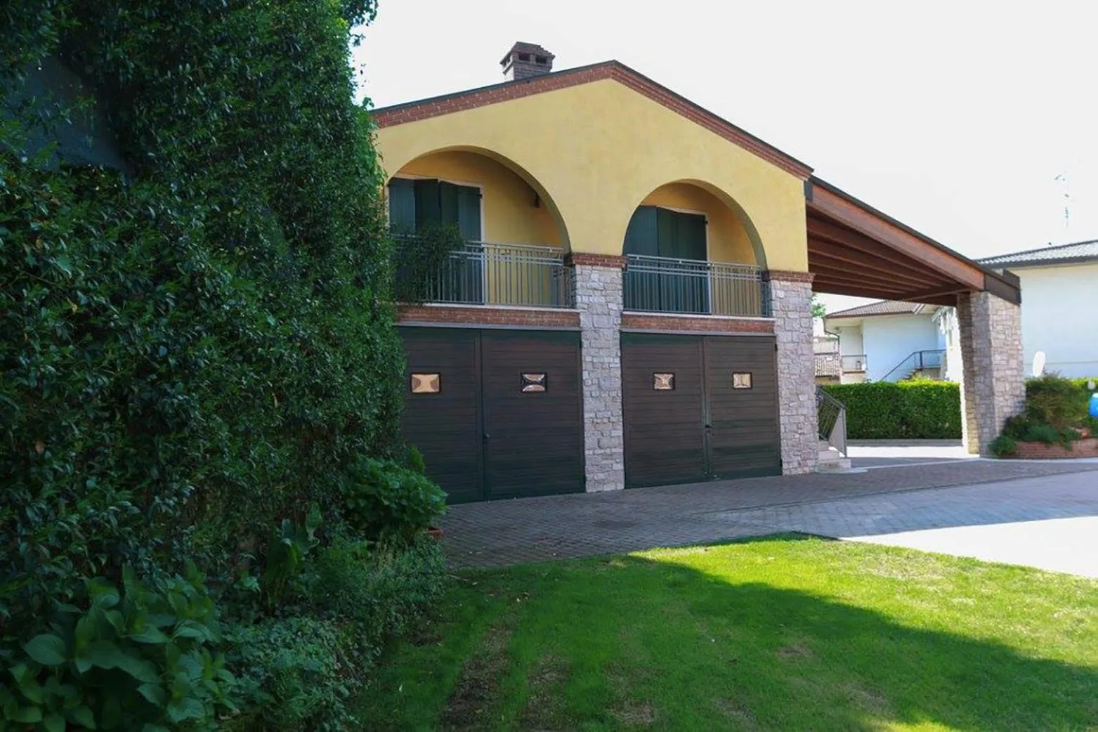 Property building in Rosa Tea B&B