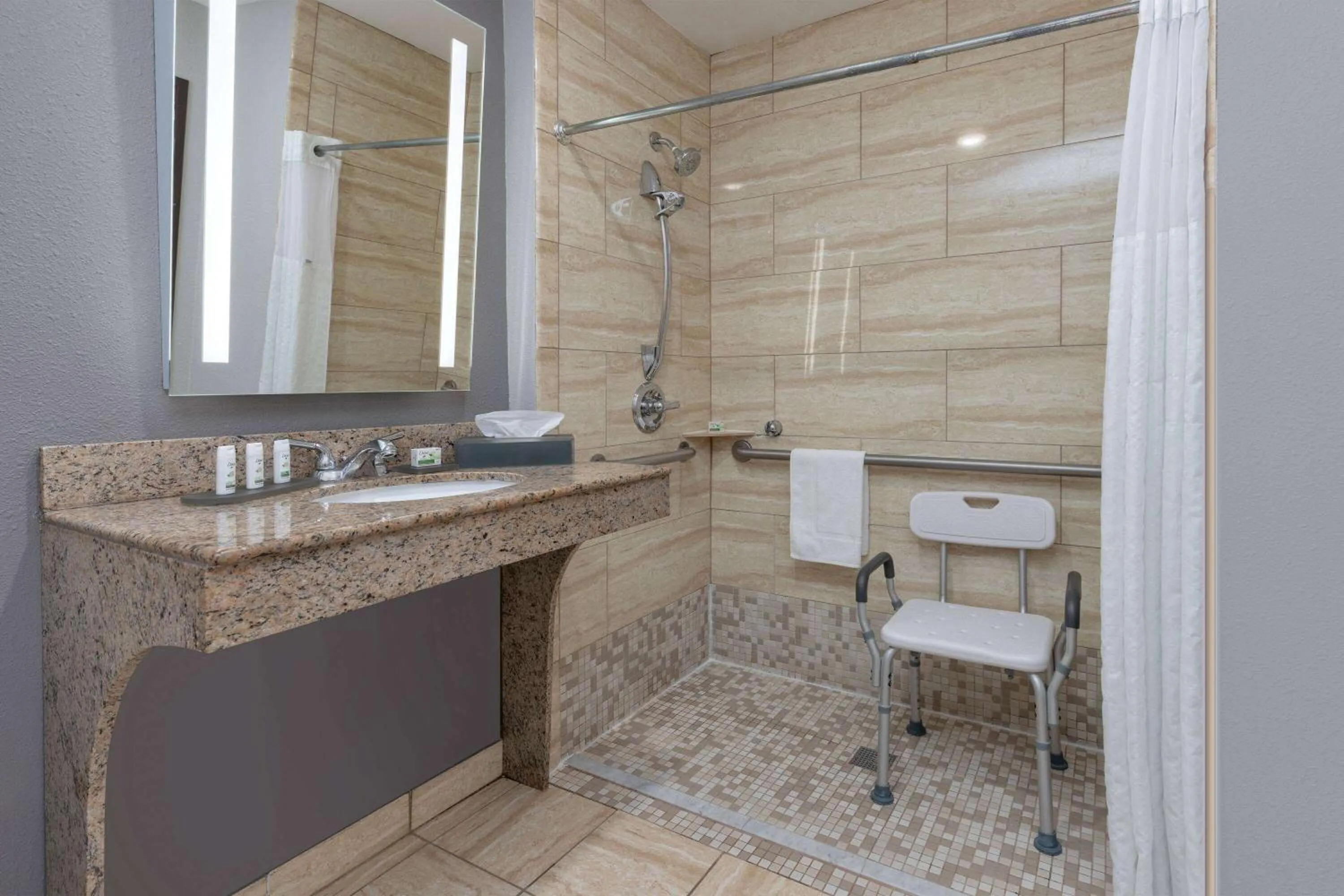 Shower in La Quinta by Wyndham Allen at The Village