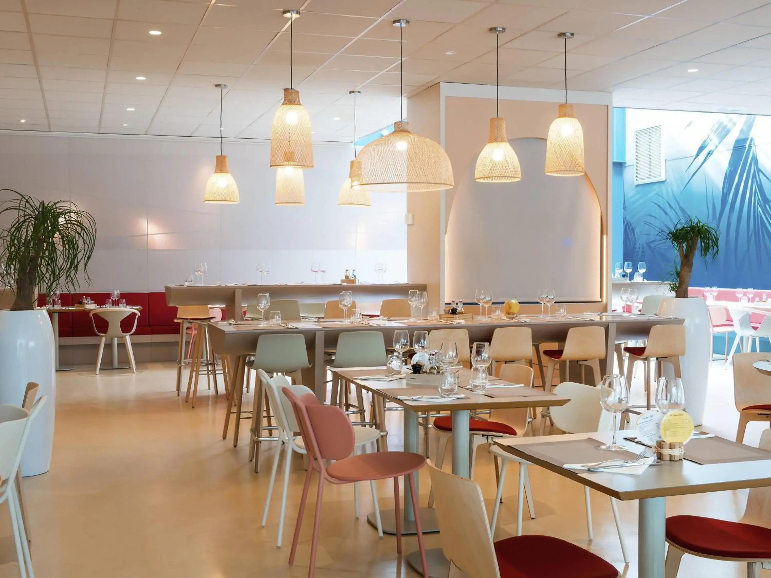 Restaurant/places to eat in ibis Styles Toulon Centre Port Restaurant/places to eat in ibis Styles Toulon Centre Port