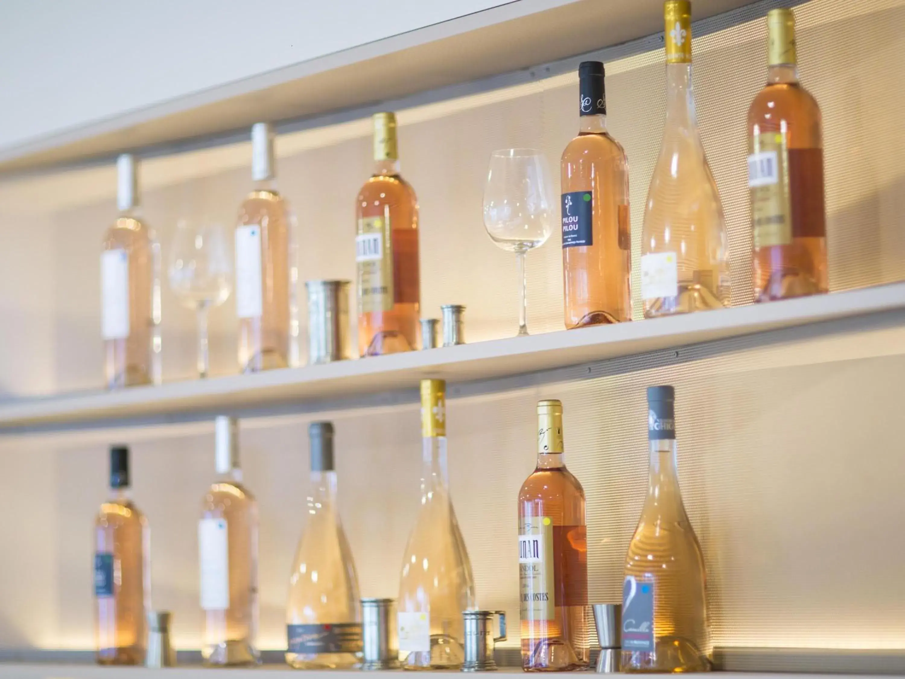 Lounge or bar in ibis Styles Toulon Centre Port Lounge or bar in ibis Styles Toulon Centre Port