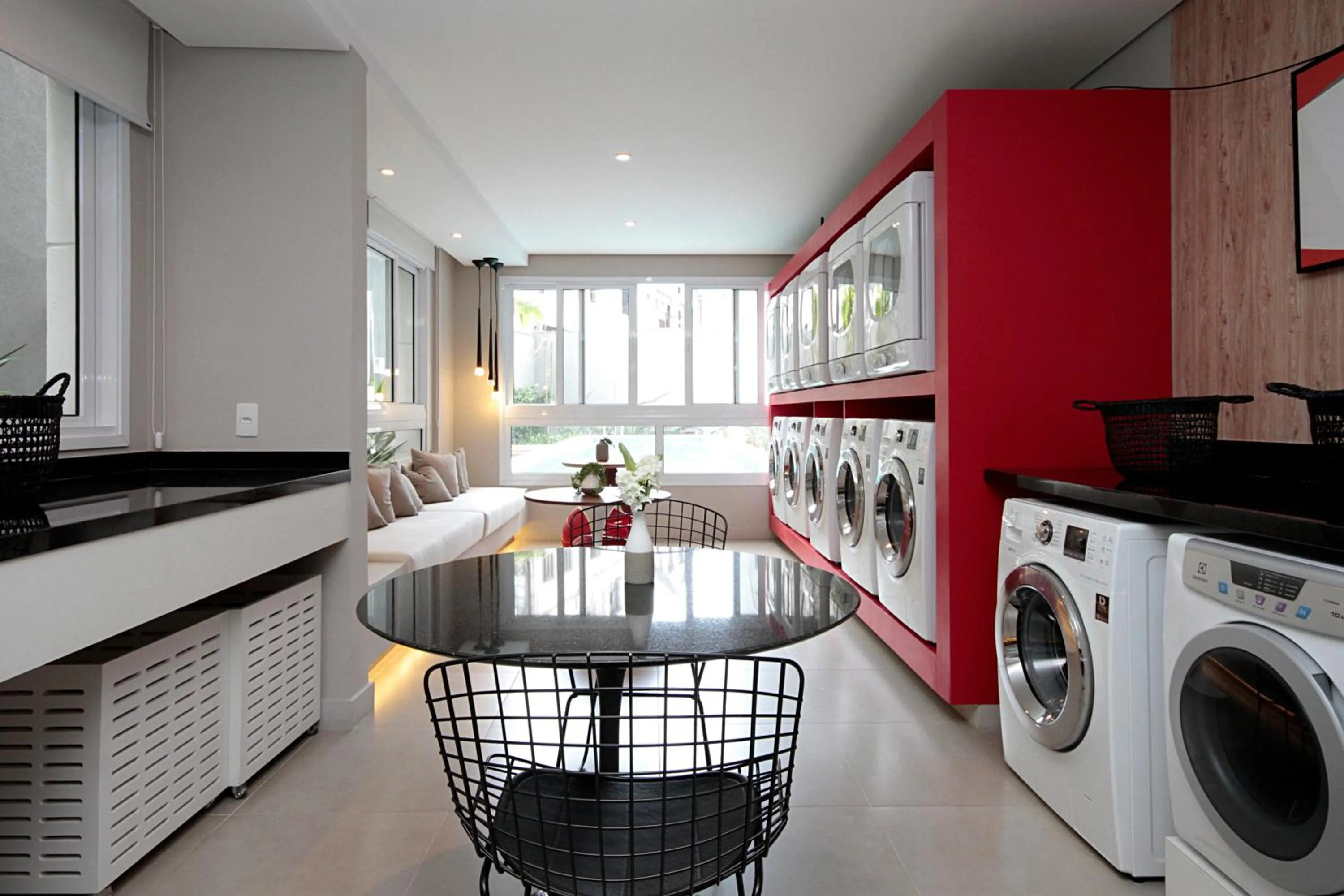 laundry in 360 Luz