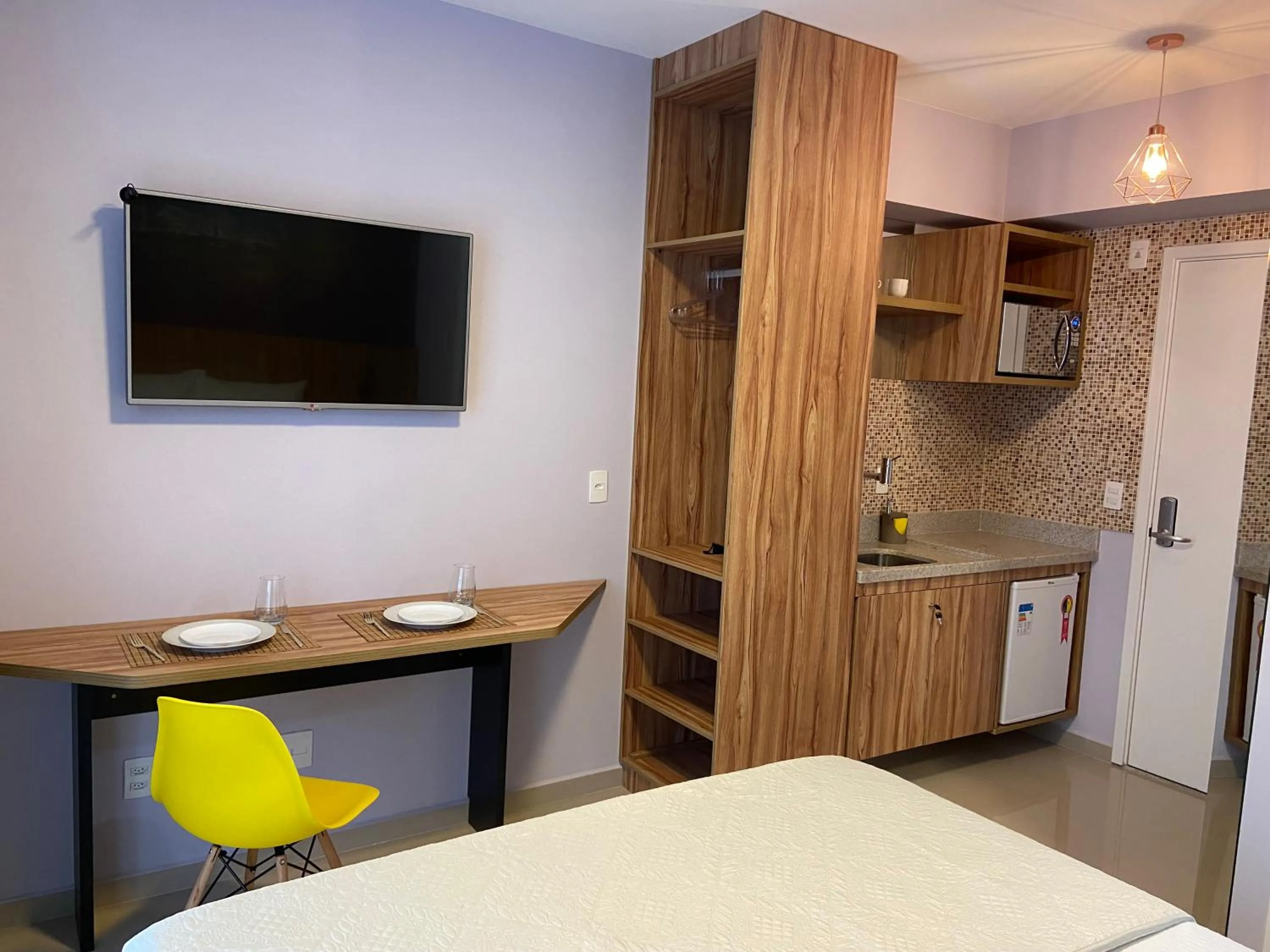 Kitchen or kitchenette, Bed in 360 Luz