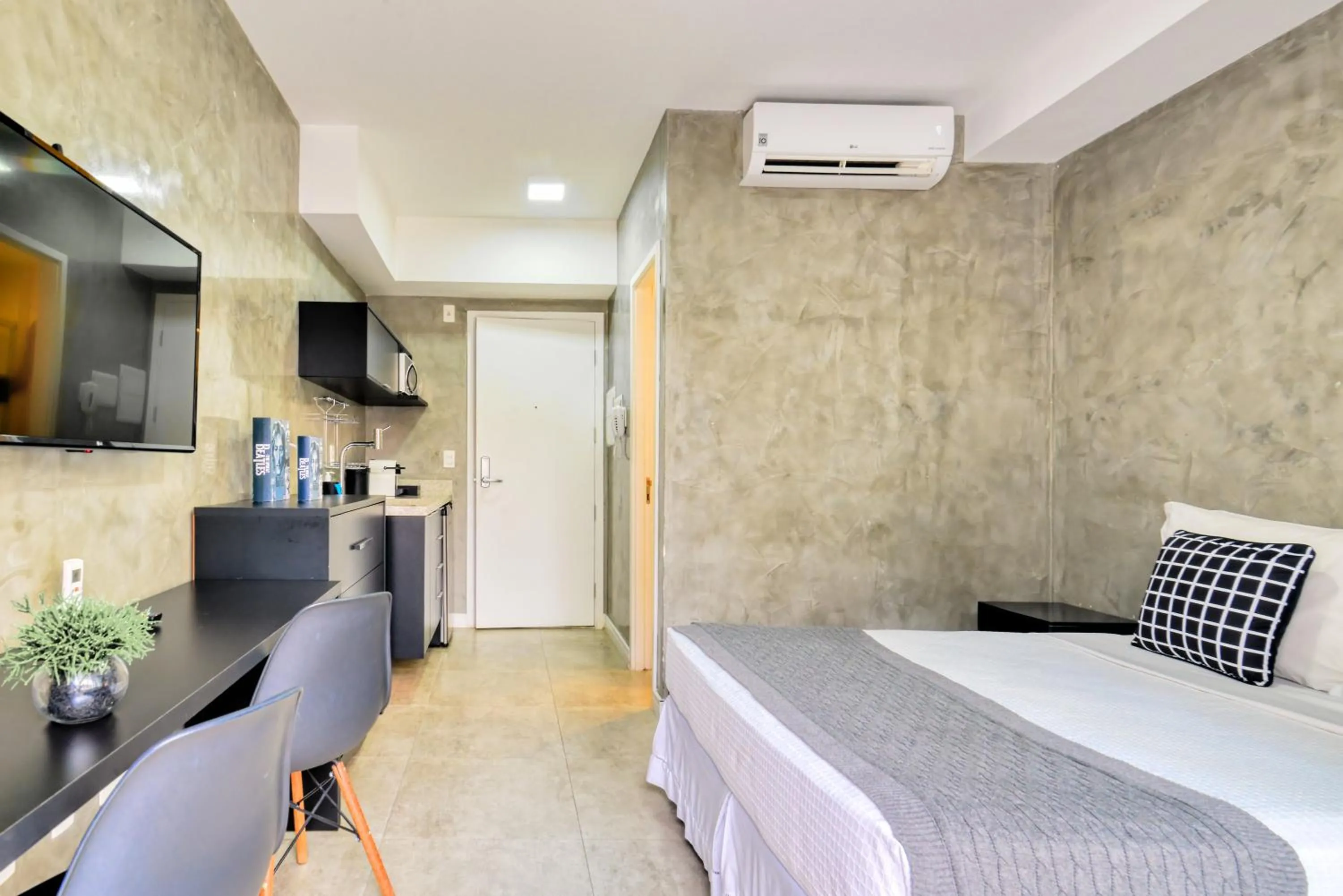 Bedroom, Bed in 360 Luz