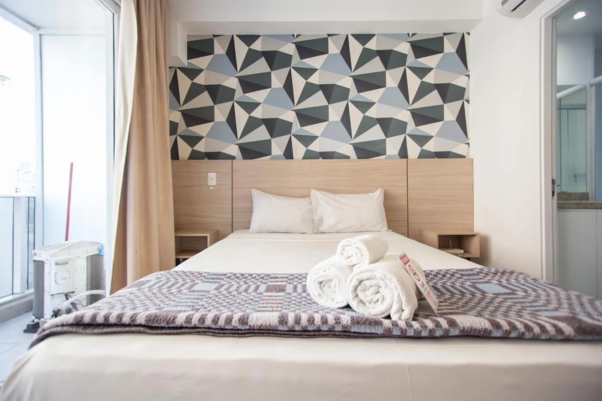 Bedroom, Bed in 360 Luz