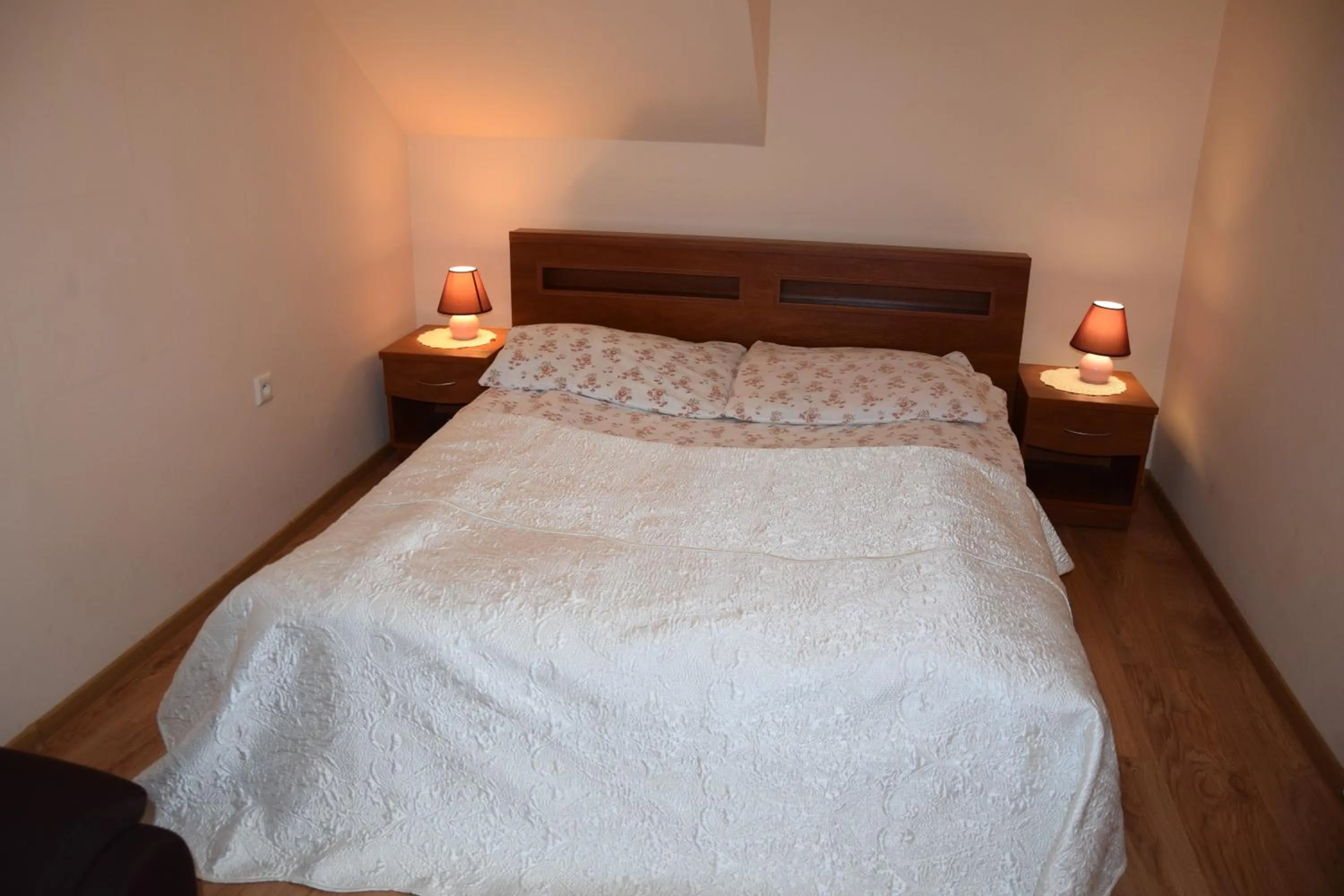 Bed in Inter-Bar-Motel