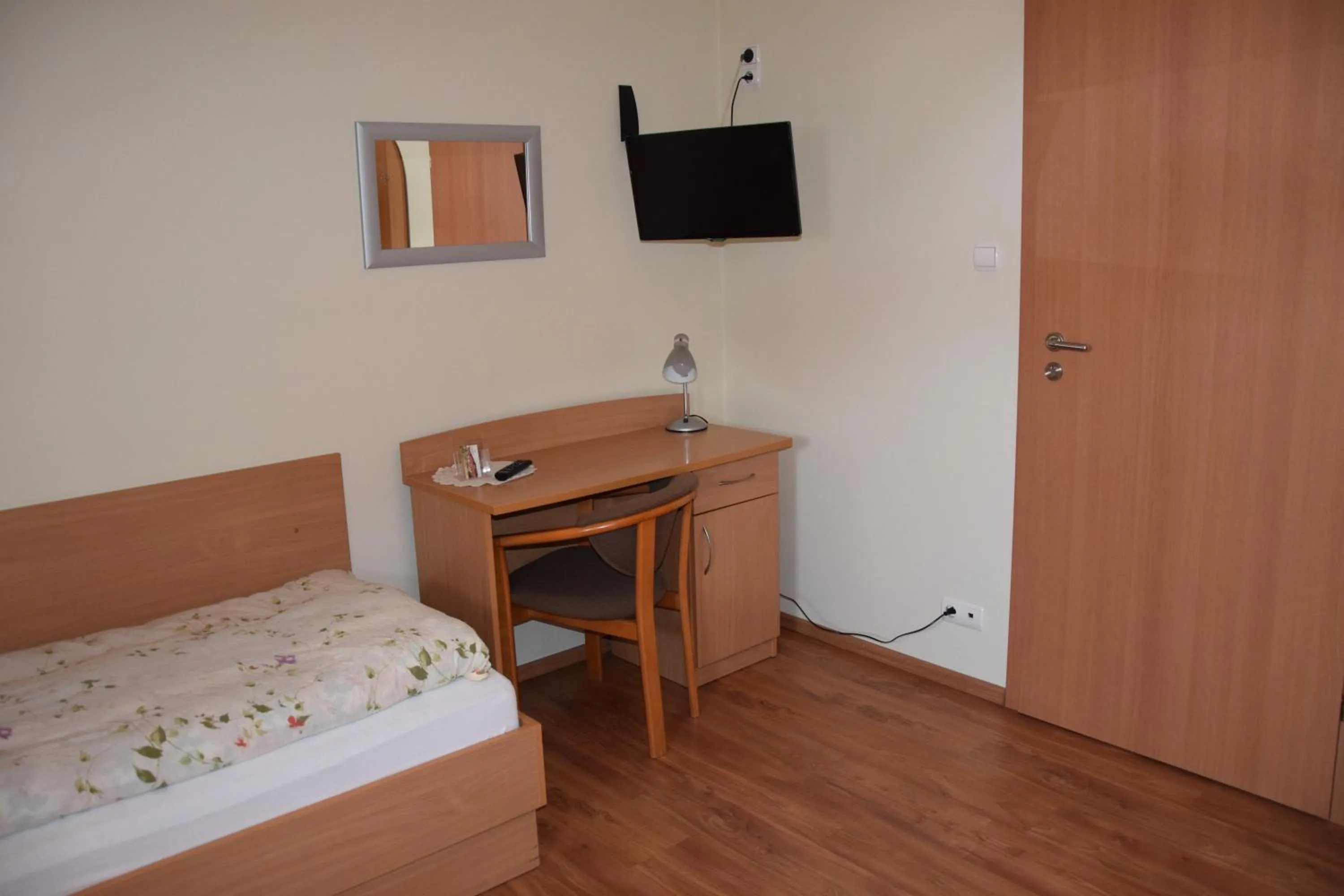Bed in Inter-Bar-Motel