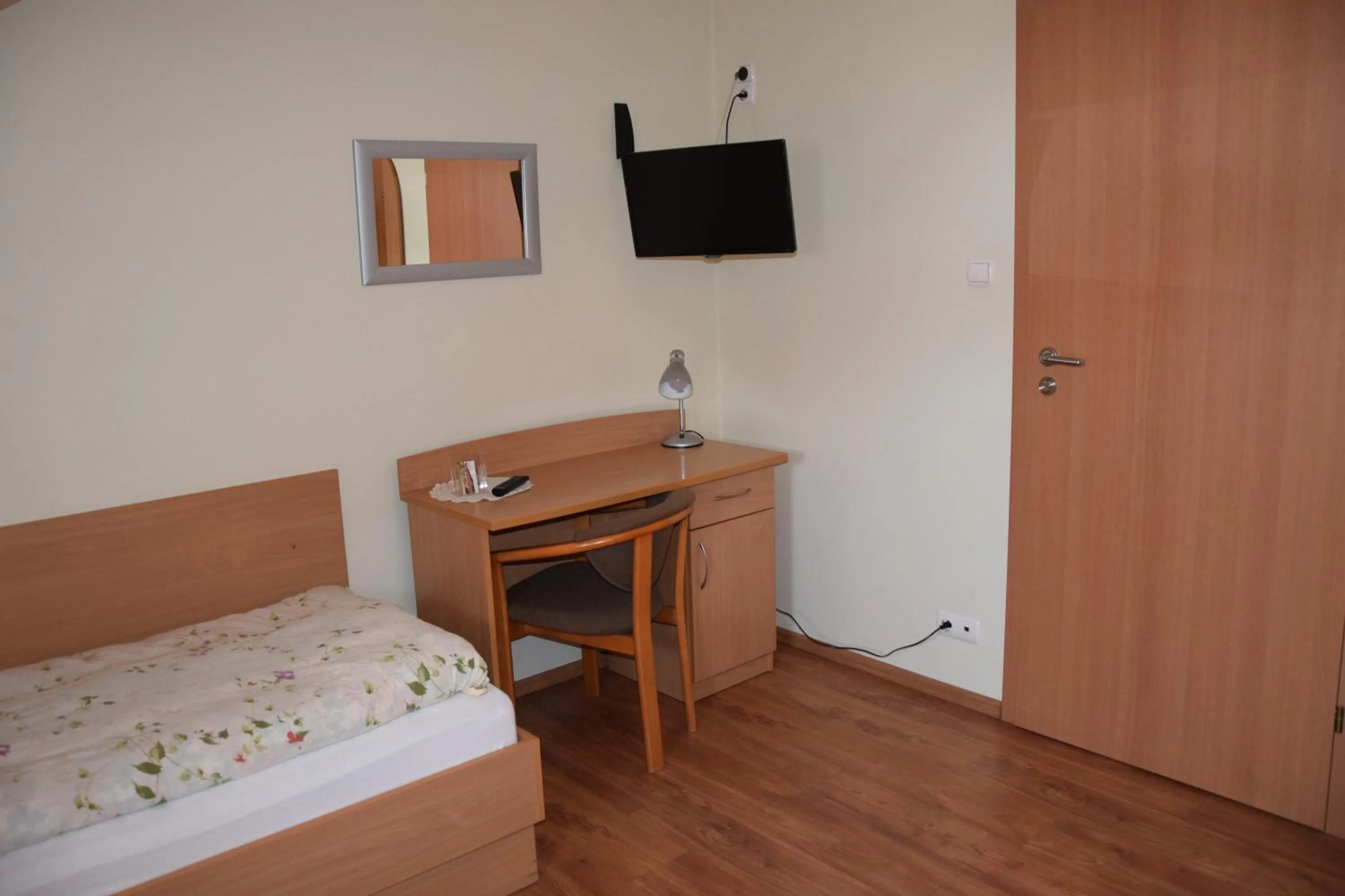 Bed in Inter-Bar-Motel