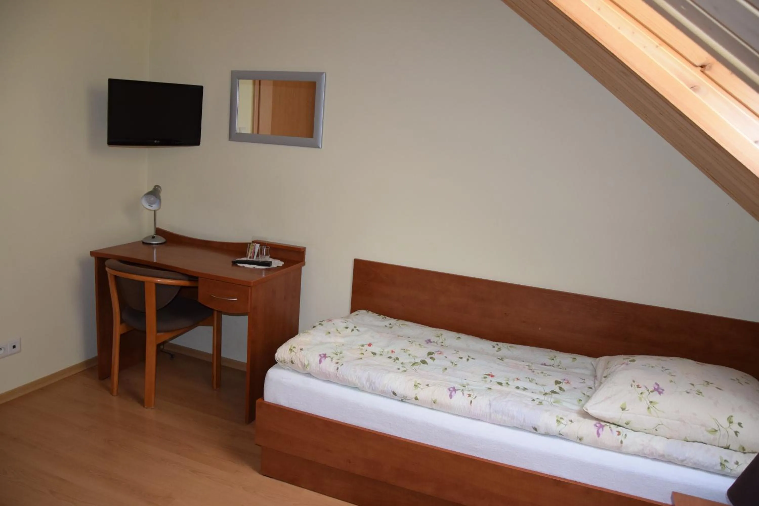 Bed in Inter-Bar-Motel