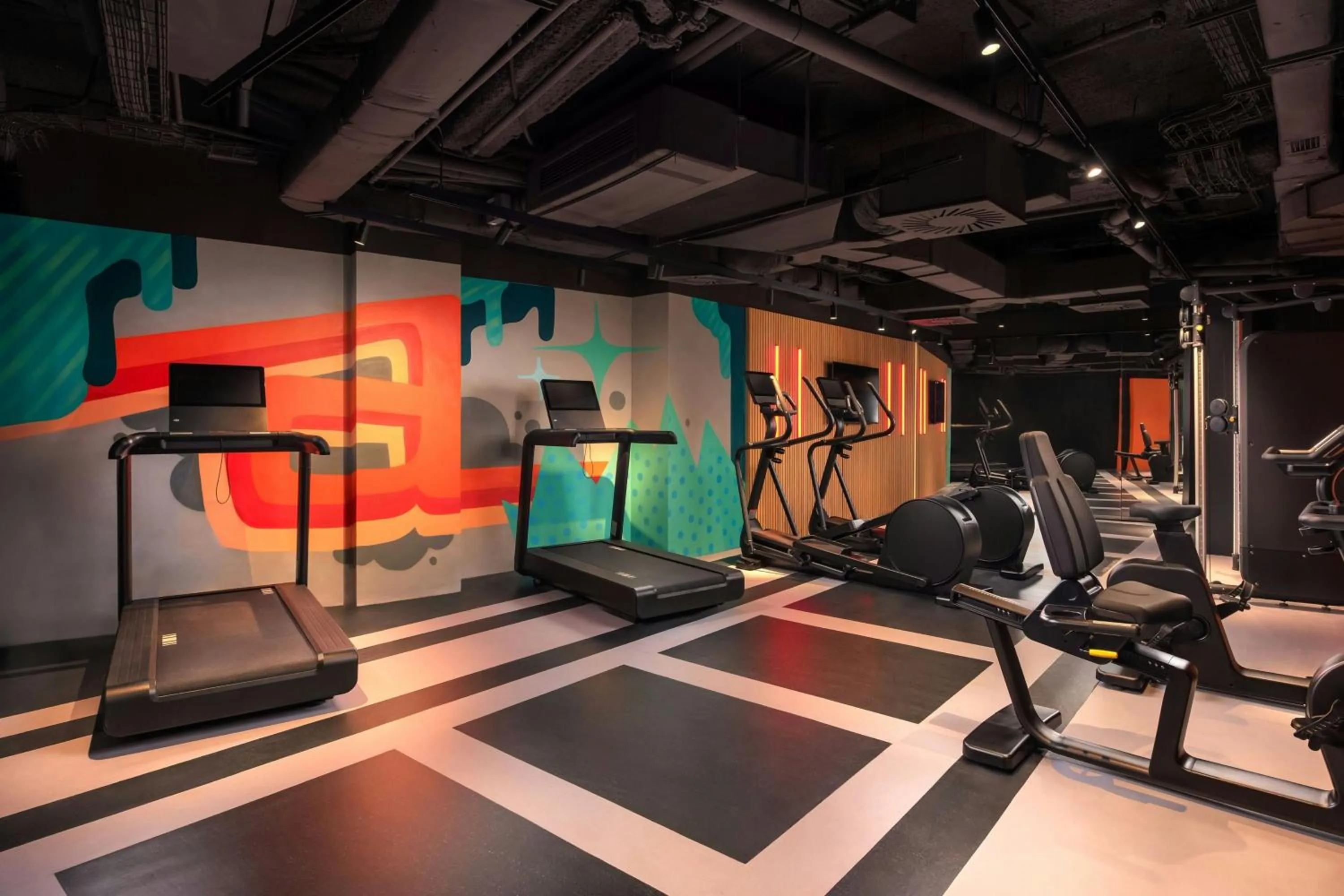 Fitness centre/facilities in Aloft Madrid Gran Via