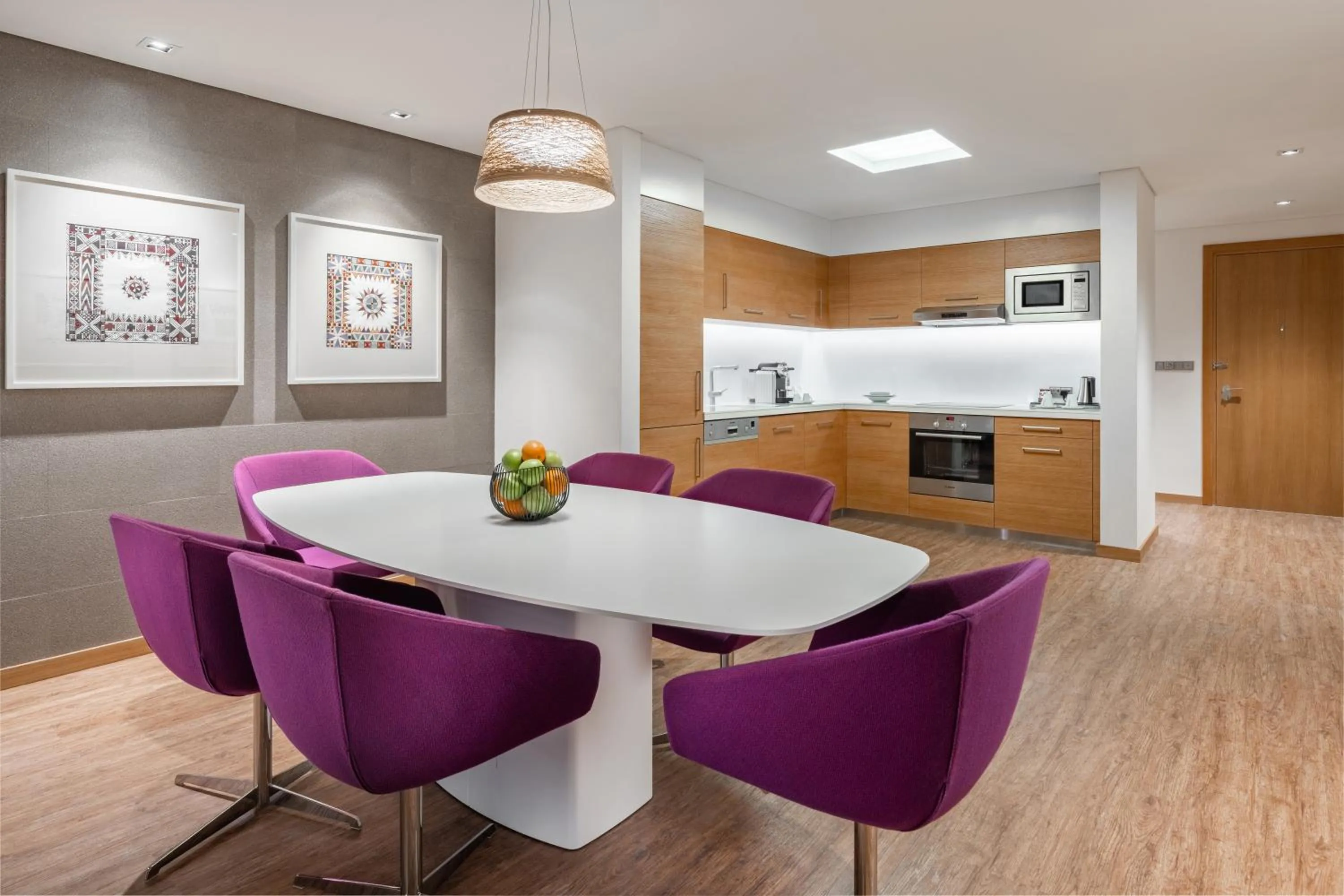 Kitchen or kitchenette in Radisson Blu Hotel & Residence, Riyadh Diplomatic Quarter