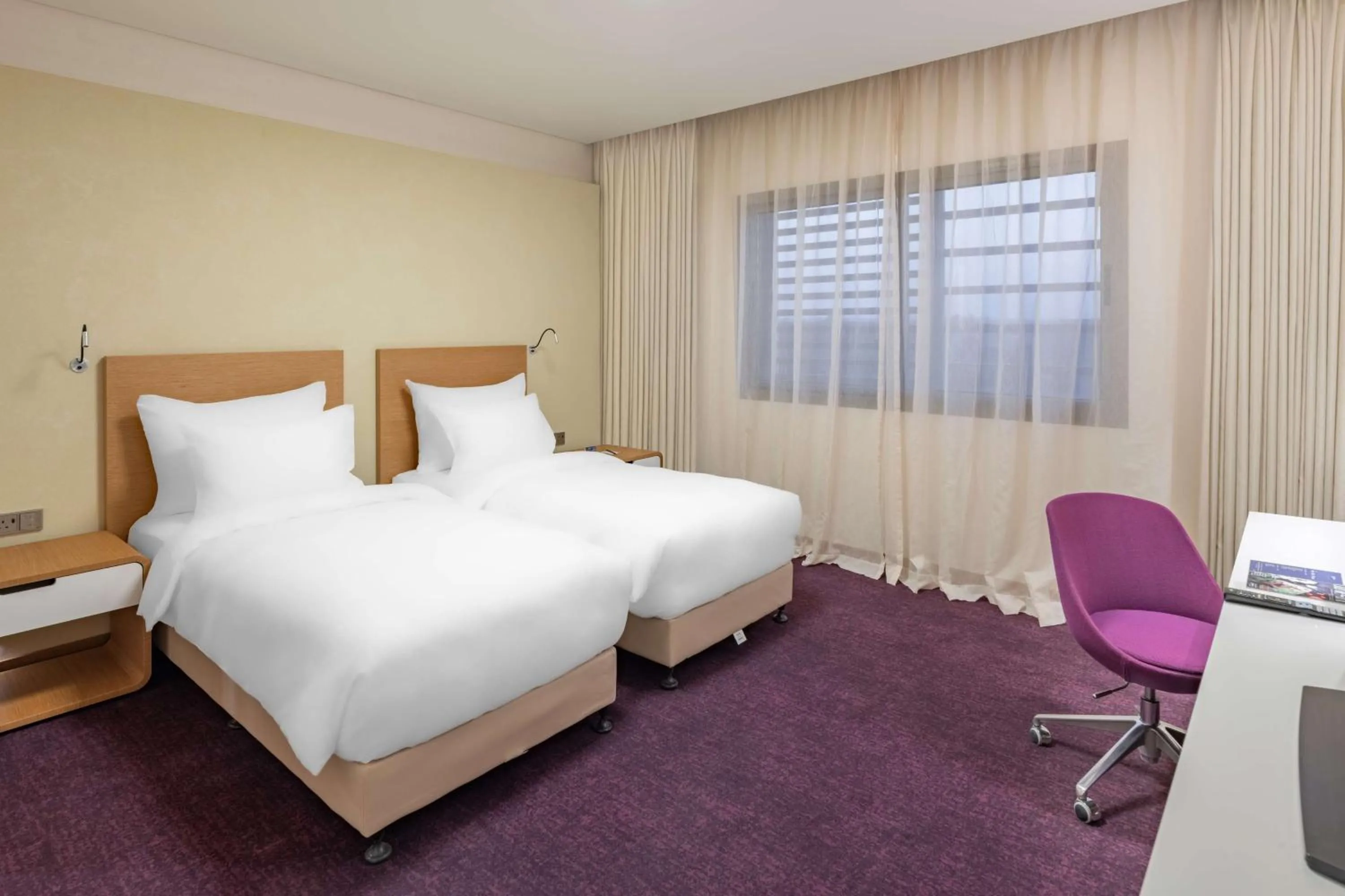 Photo of the whole room, Bed in Radisson Blu Hotel & Residence, Riyadh Diplomatic Quarter