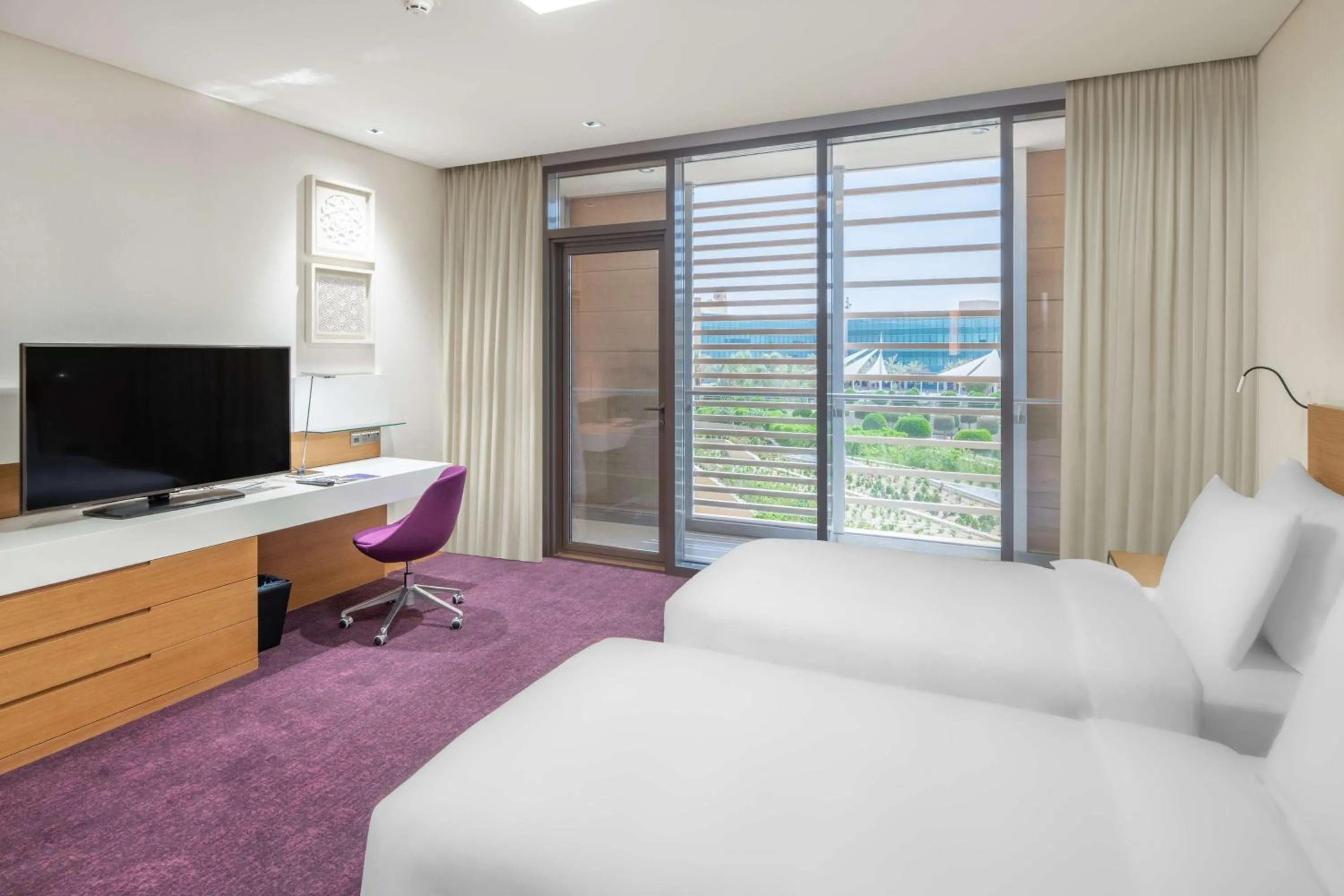 Photo of the whole room, Bed in Radisson Blu Hotel & Residence, Riyadh Diplomatic Quarter