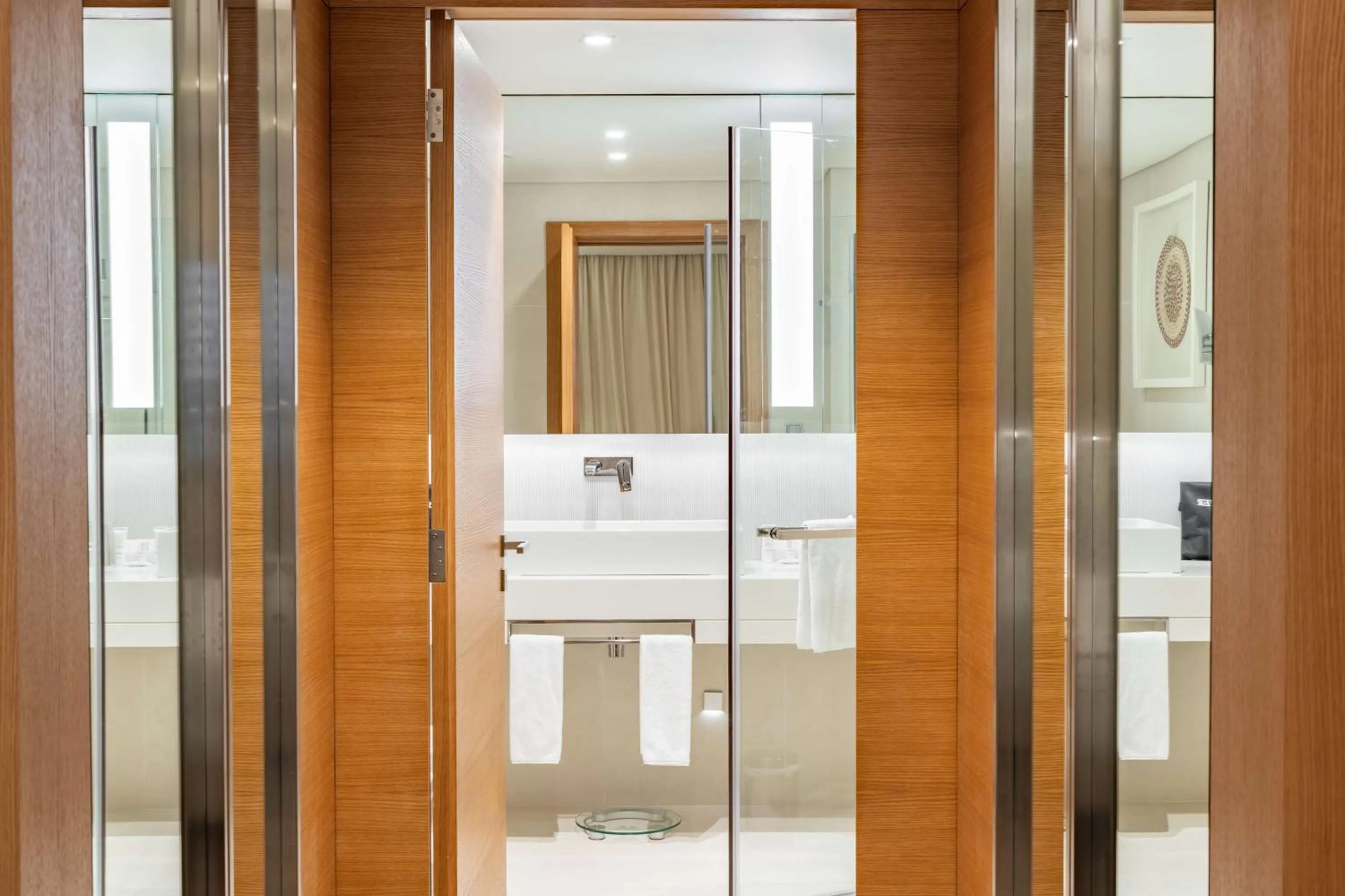 Bathroom in Radisson Blu Hotel & Residence, Riyadh Diplomatic Quarter